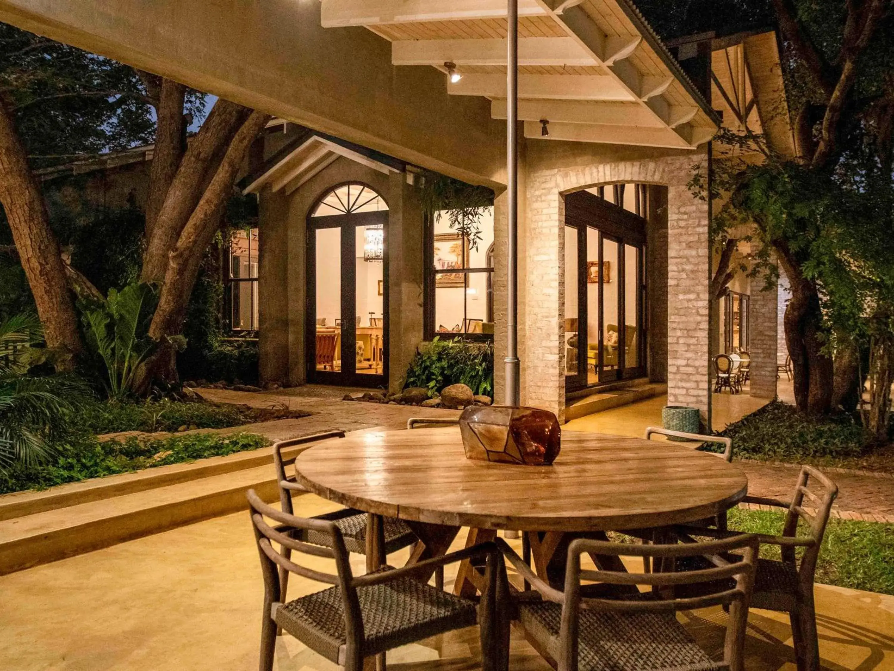 Restaurant/places to eat in Mbano Manor Hotel Victoria Falls Restaurant/places to eat in Mbano Manor Hotel Victoria Falls