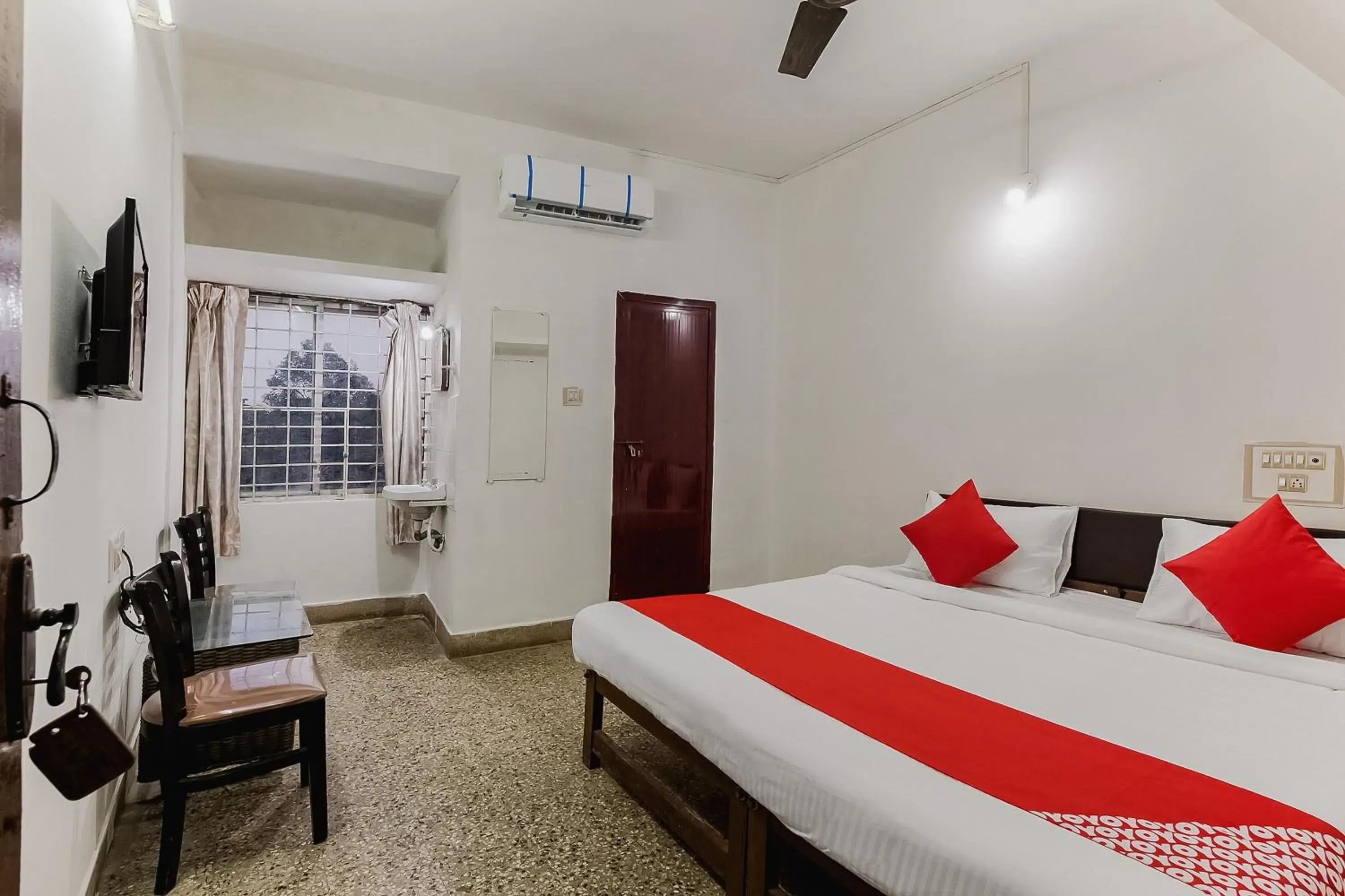 Facade/entrance, Bed in Super Hotel O Sushma Lodge Facade/entrance, Bed in Super Hotel O Sushma Lodge