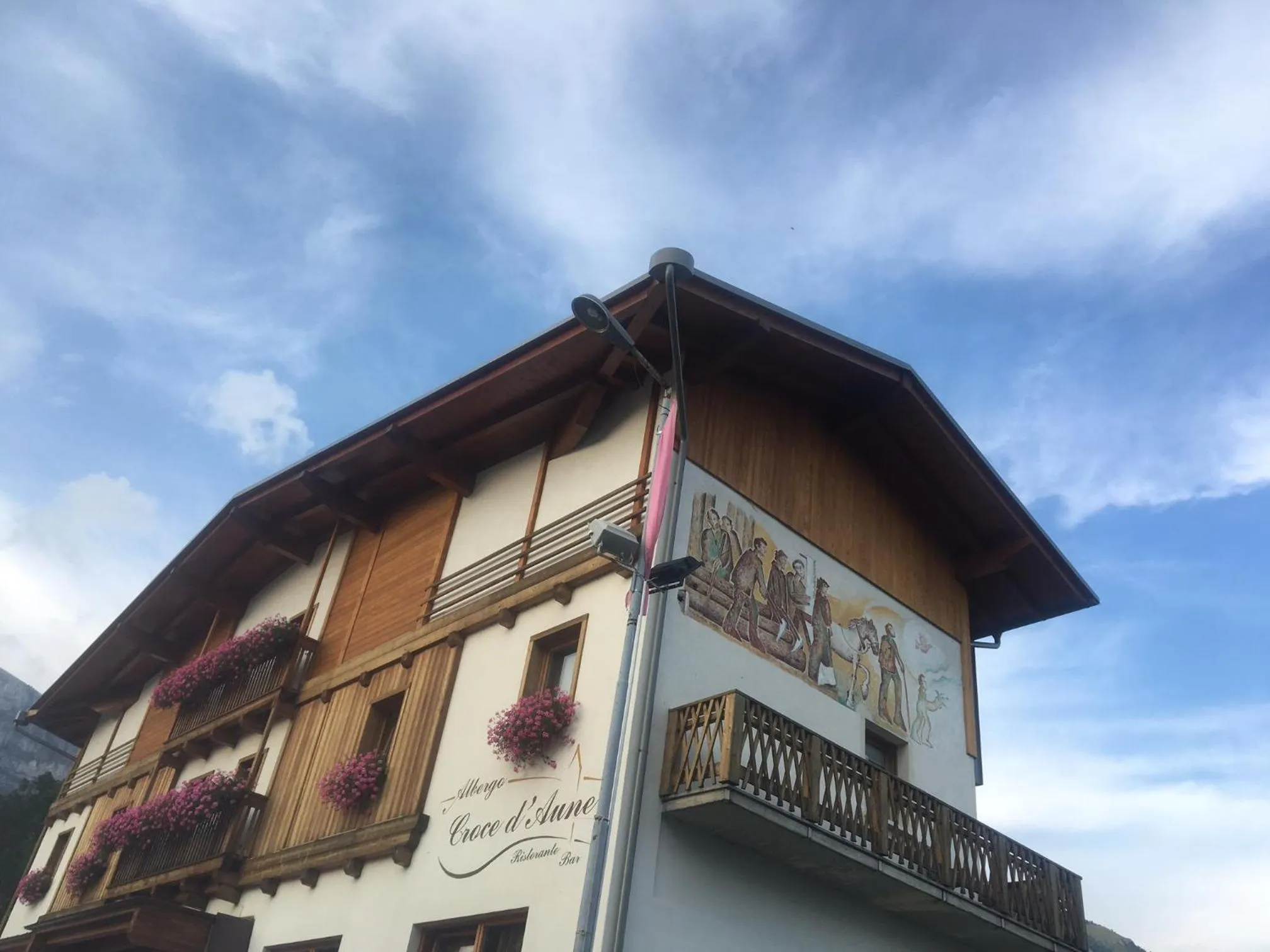 Property building in Albergo Croce d'Aune