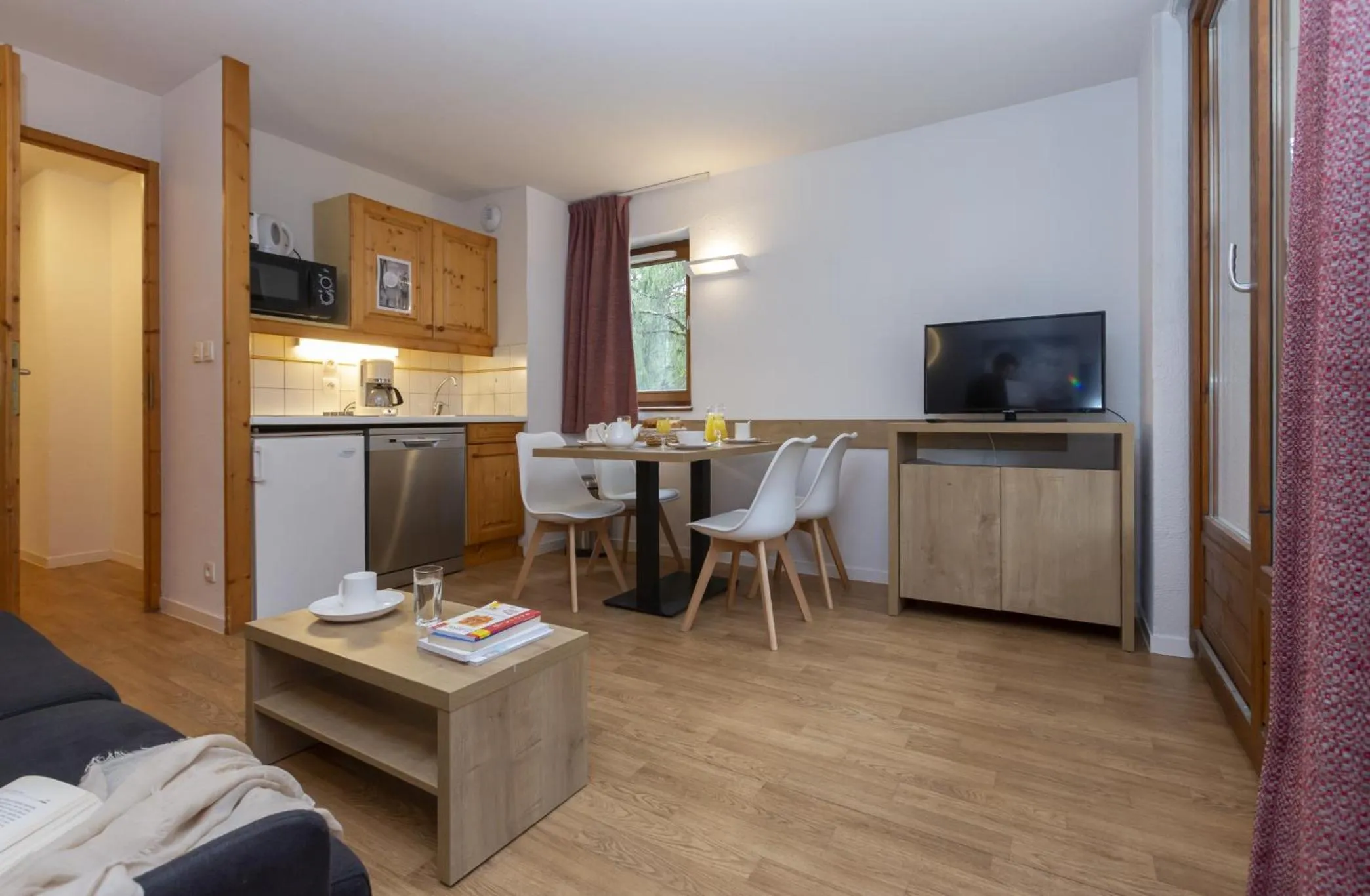 Kitchen or kitchenette in Résidence Odalys Le Buet