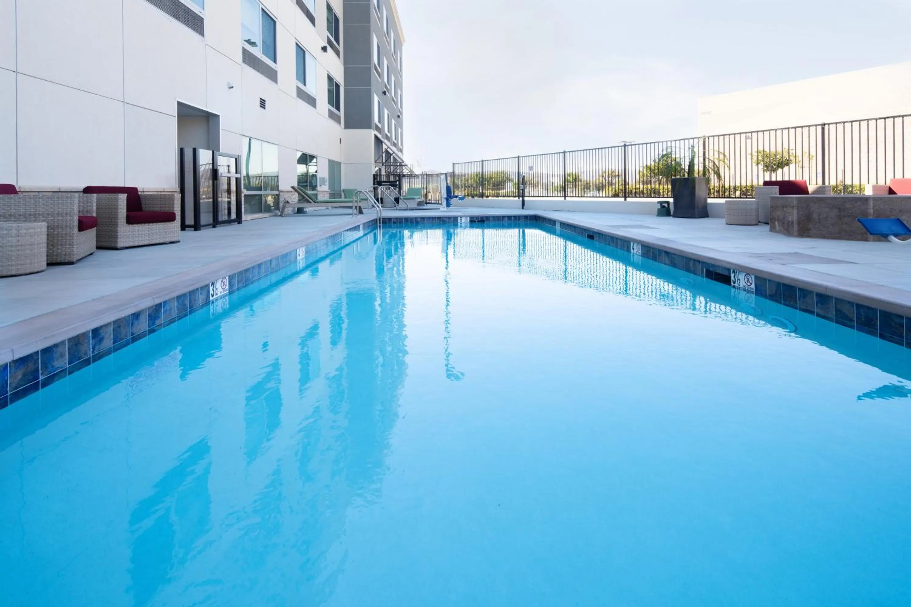 Swimming pool in Holiday Inn Express & Suites - Murrieta by IHG