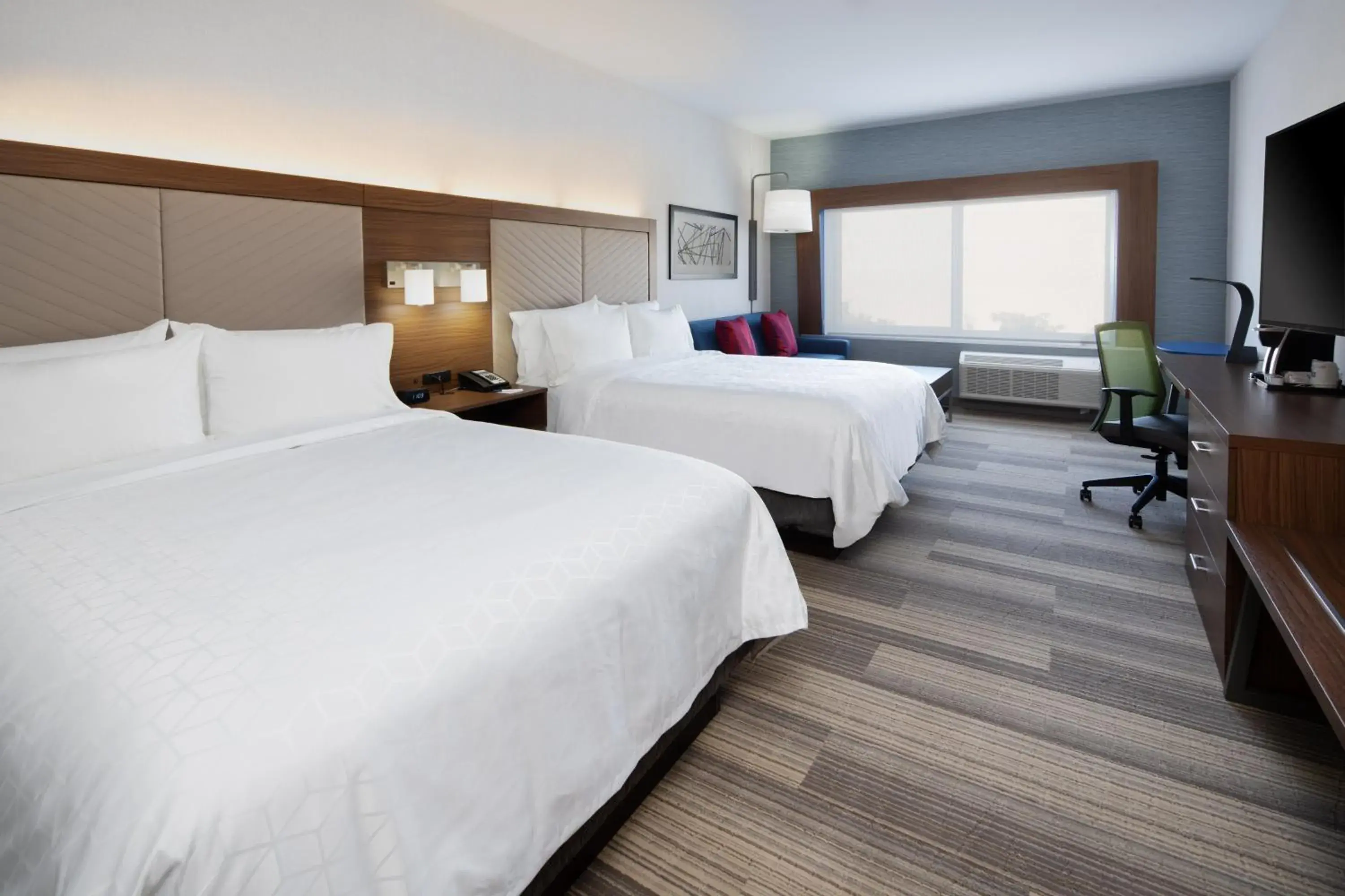 Suite with Two Queen Beds in Holiday Inn Express & Suites - Murrieta by IHG Suite with Two Queen Beds in Holiday Inn Express & Suites - Murrieta by IHG