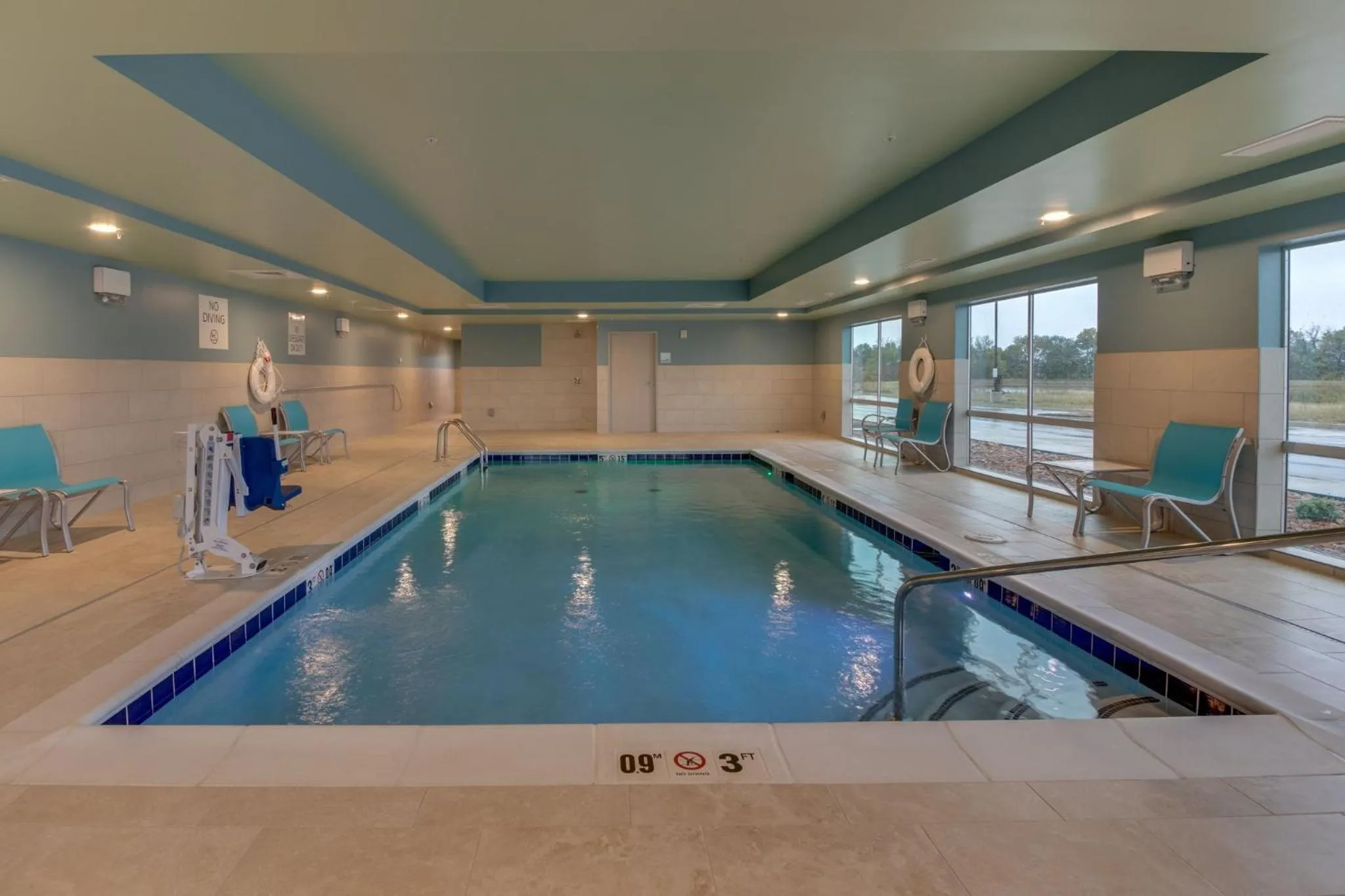 Swimming pool in Holiday Inn Express & Suites - Union City by IHG