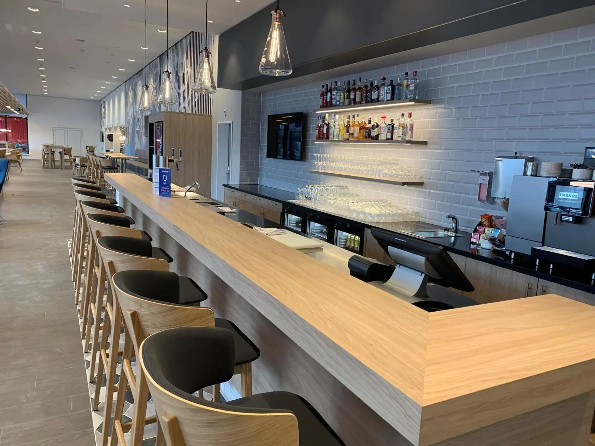 Property building in Holiday Inn Express - Aarburg - Oftringen by IHG Property building in Holiday Inn Express - Aarburg - Oftringen by IHG