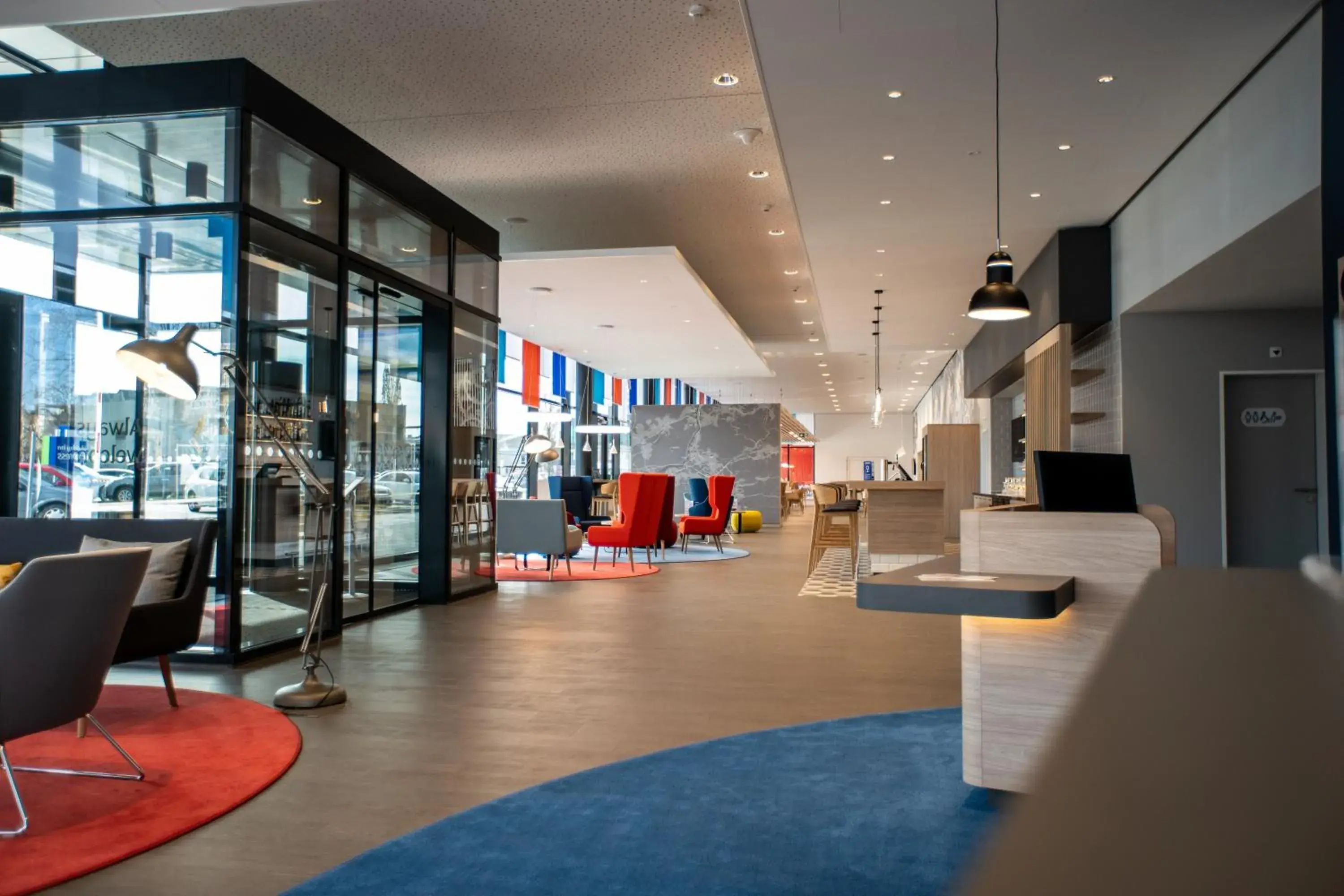 Property building in Holiday Inn Express - Aarburg - Oftringen by IHG Property building in Holiday Inn Express - Aarburg - Oftringen by IHG
