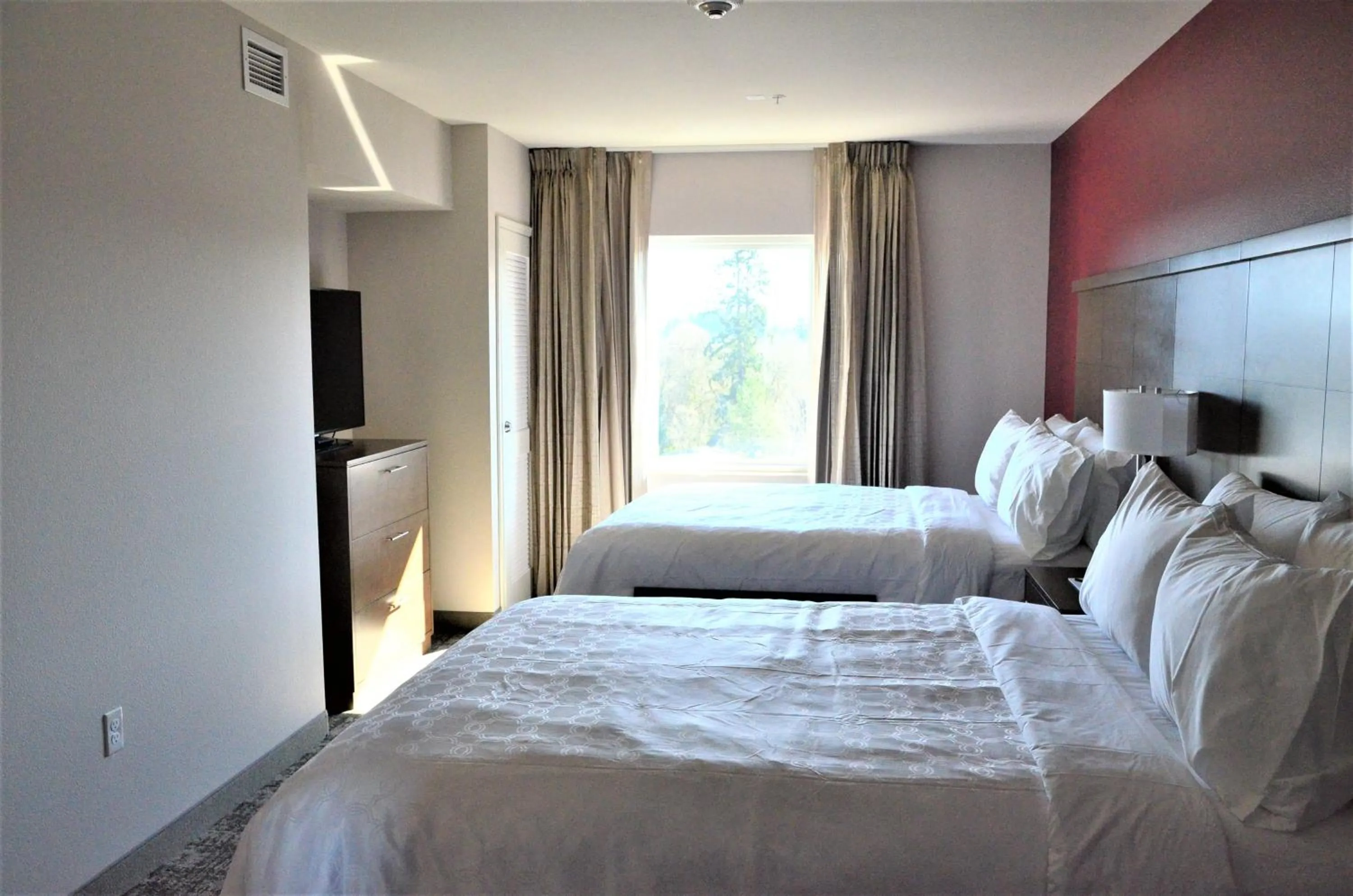 Bed in Staybridge Suites - Orenco Station by IHG