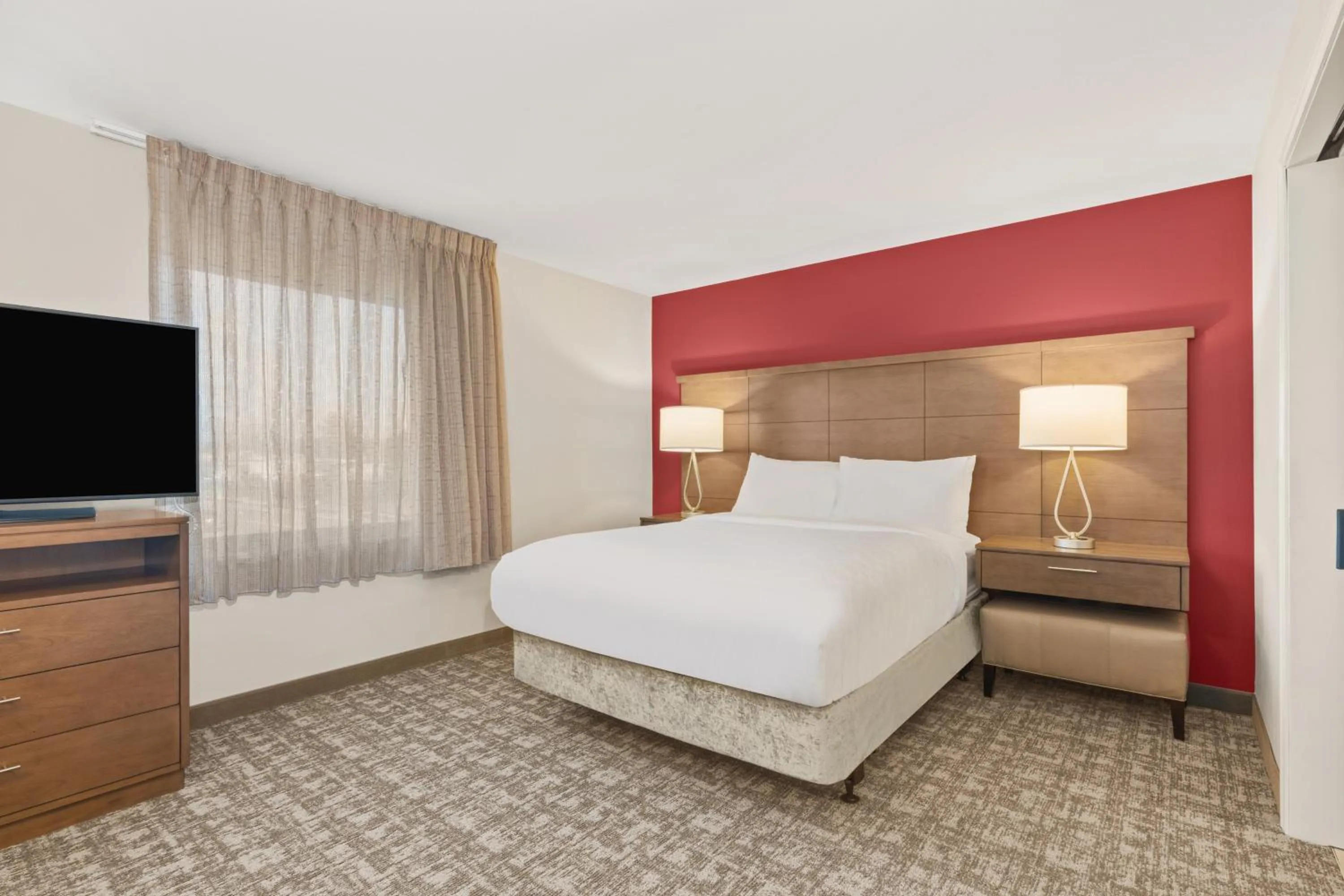 Photo of the whole room, Bed in Staybridge Suites - Orenco Station by IHG