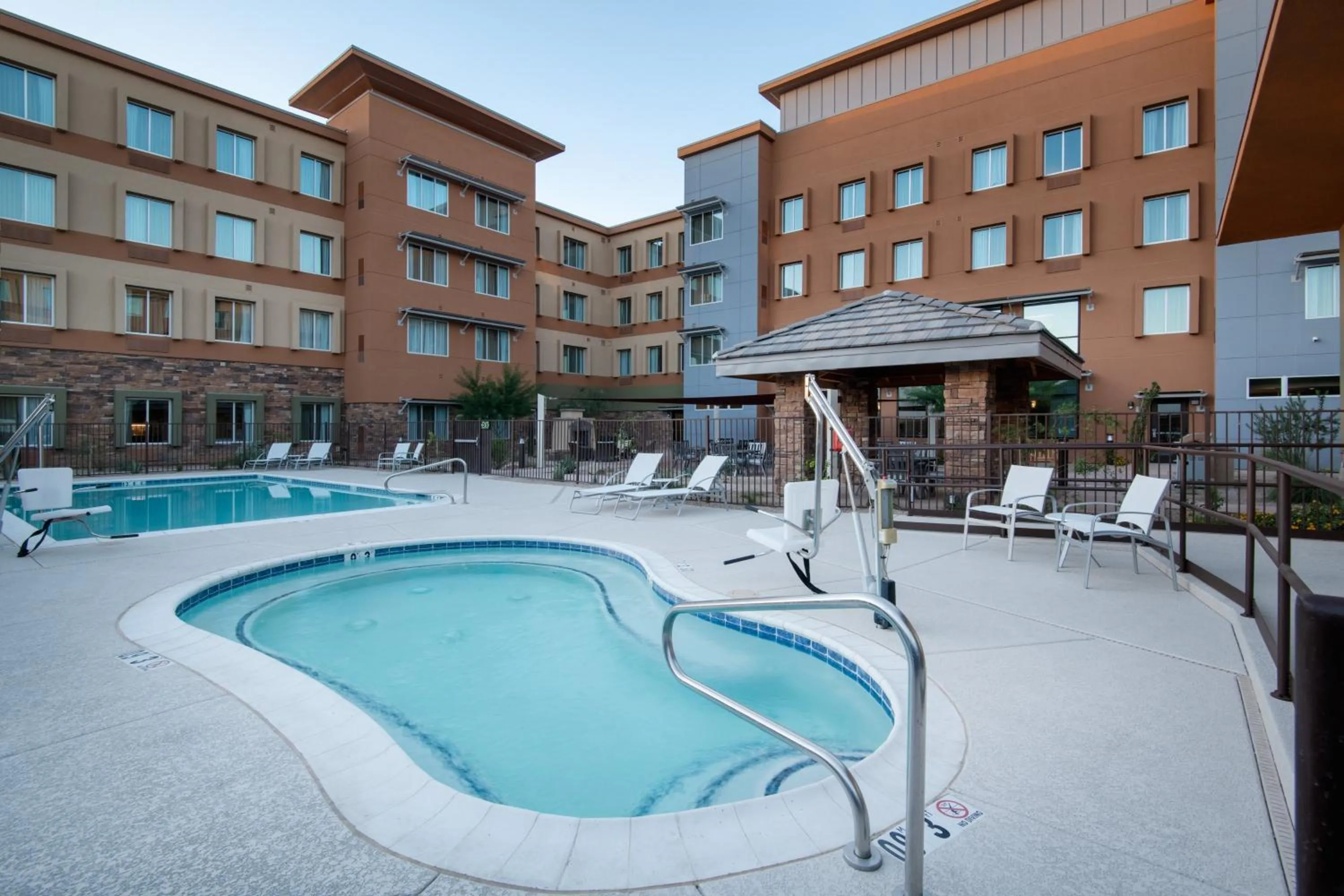 Swimming pool in Staybridge Suites - Scottsdale - Talking Stick by IHG