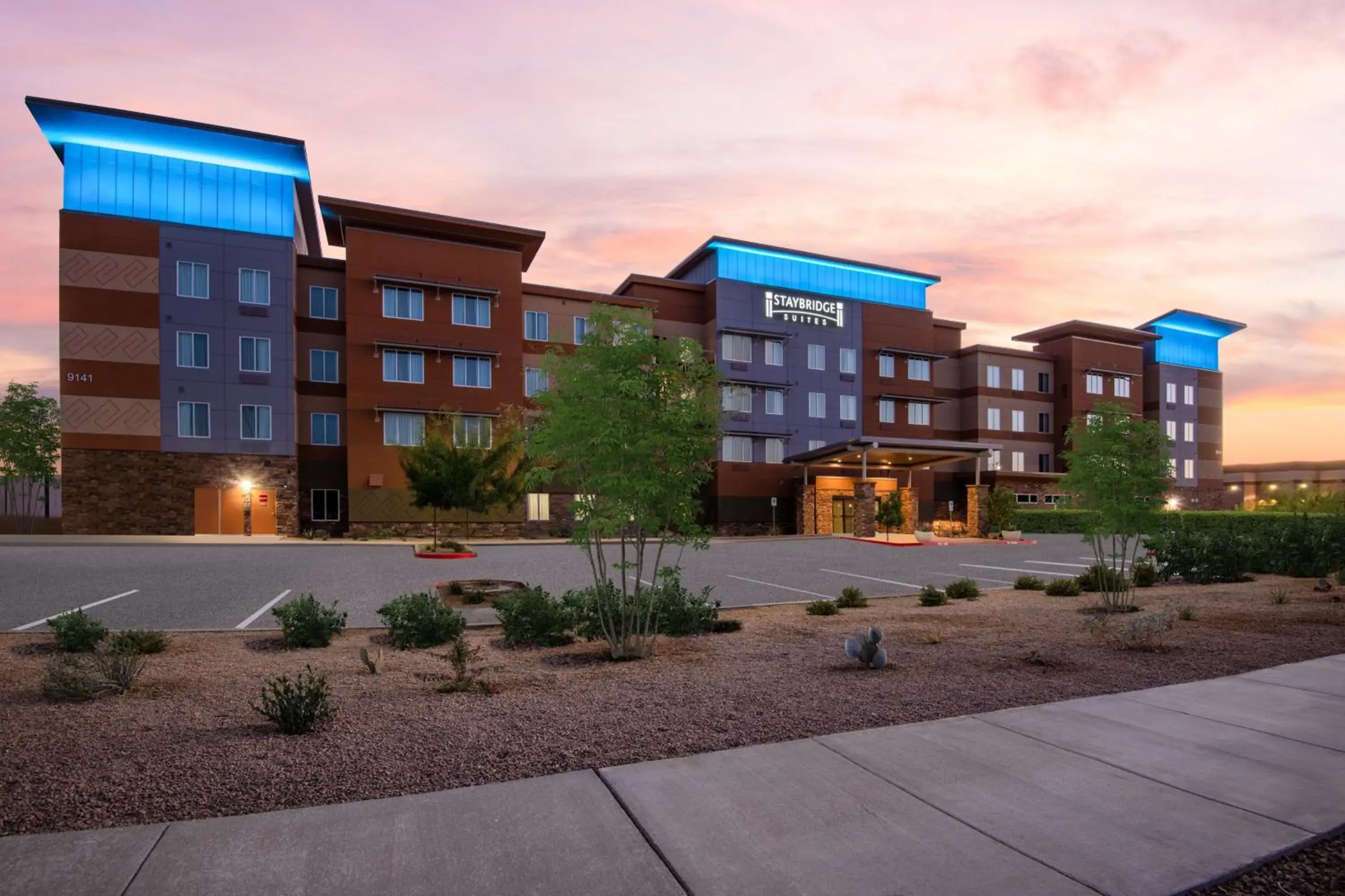 Property building in Staybridge Suites - Scottsdale - Talking Stick by IHG Property building in Staybridge Suites - Scottsdale - Talking Stick by IHG