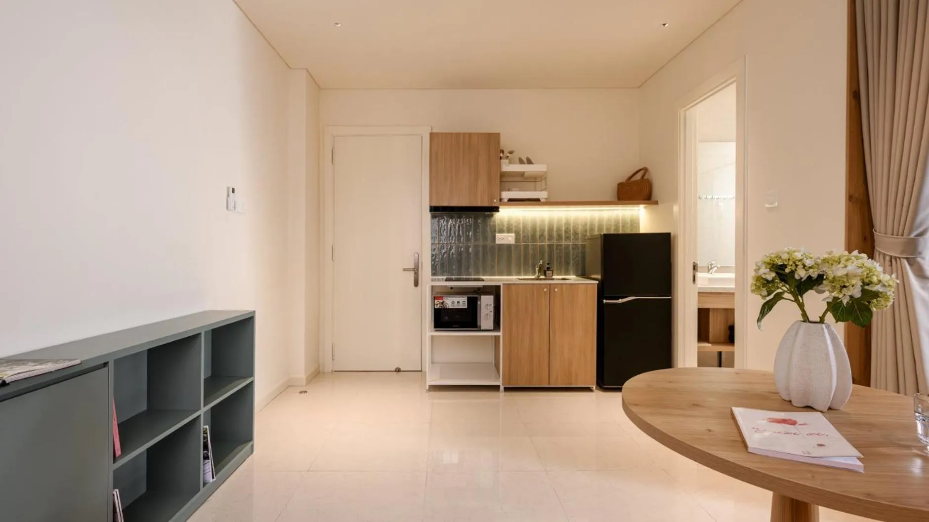 Kitchen or kitchenette in Express by M Village Nguyễn Bỉnh Khiêm