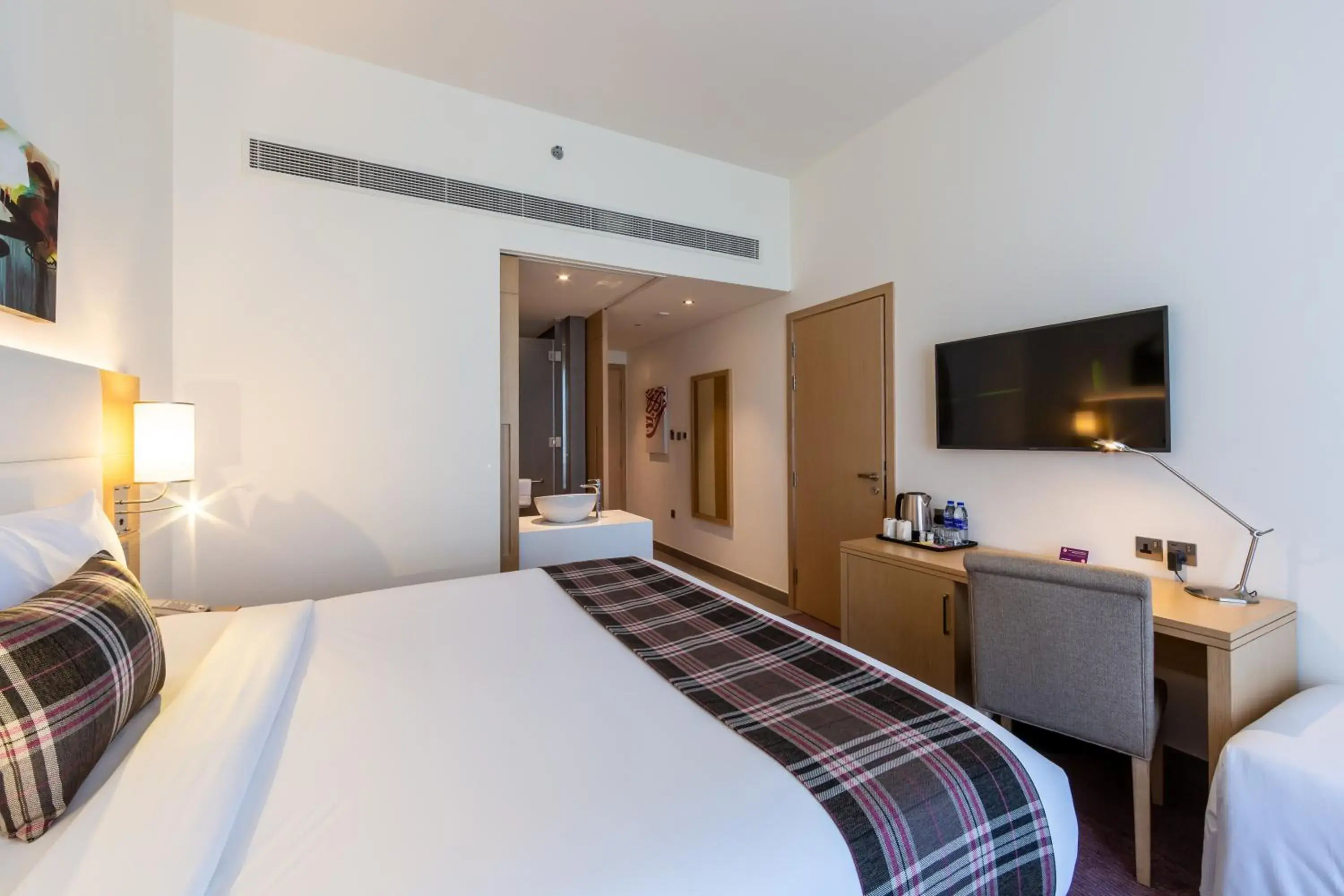 Bed in Premier Inn Dubai Dragon Mart Bed in Premier Inn Dubai Dragon Mart