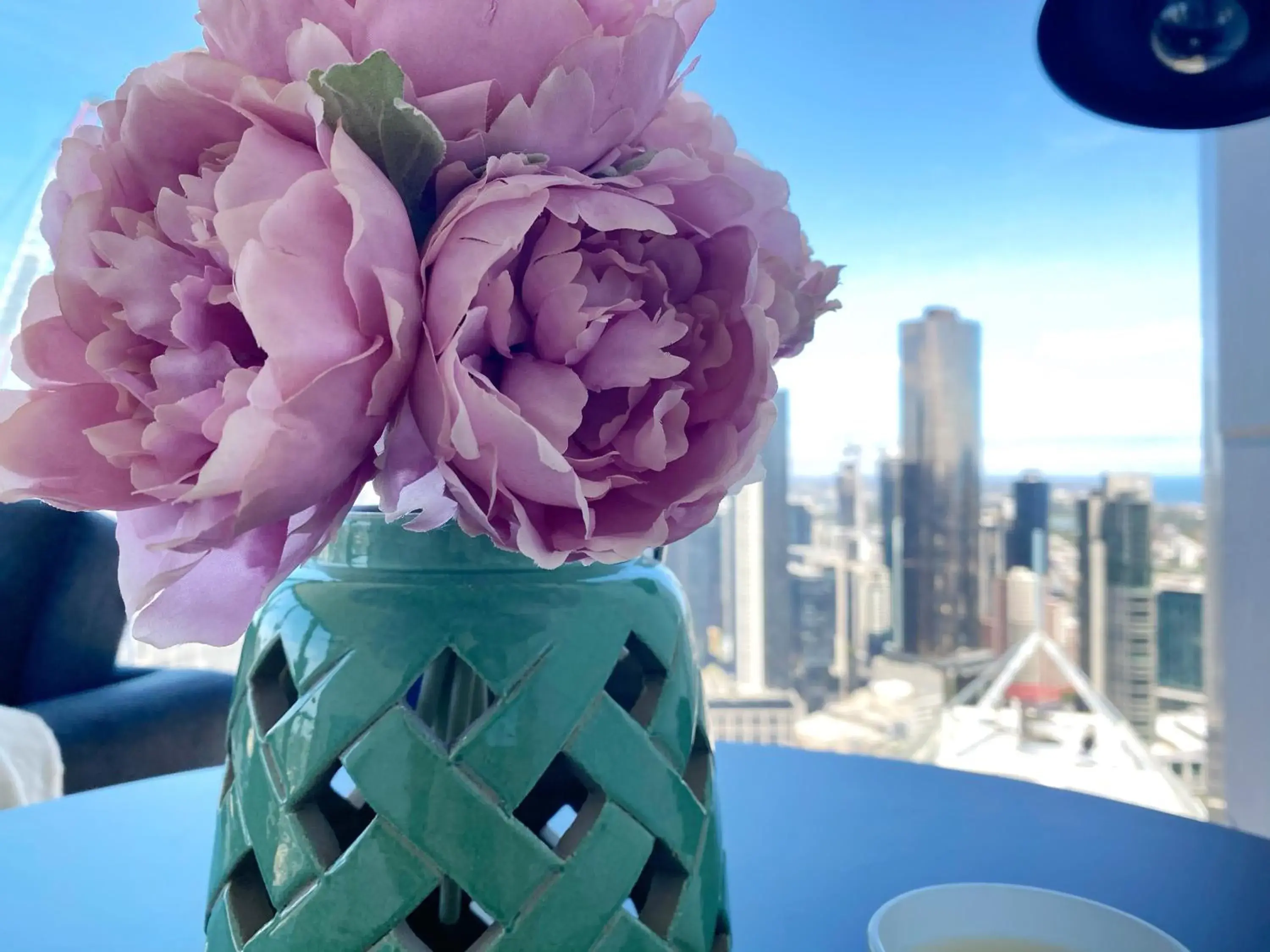 45th Floor! Fabulous View 2B2B SKY Stay On Collins 45th Floor! Fabulous View 2B2B SKY Stay On Collins