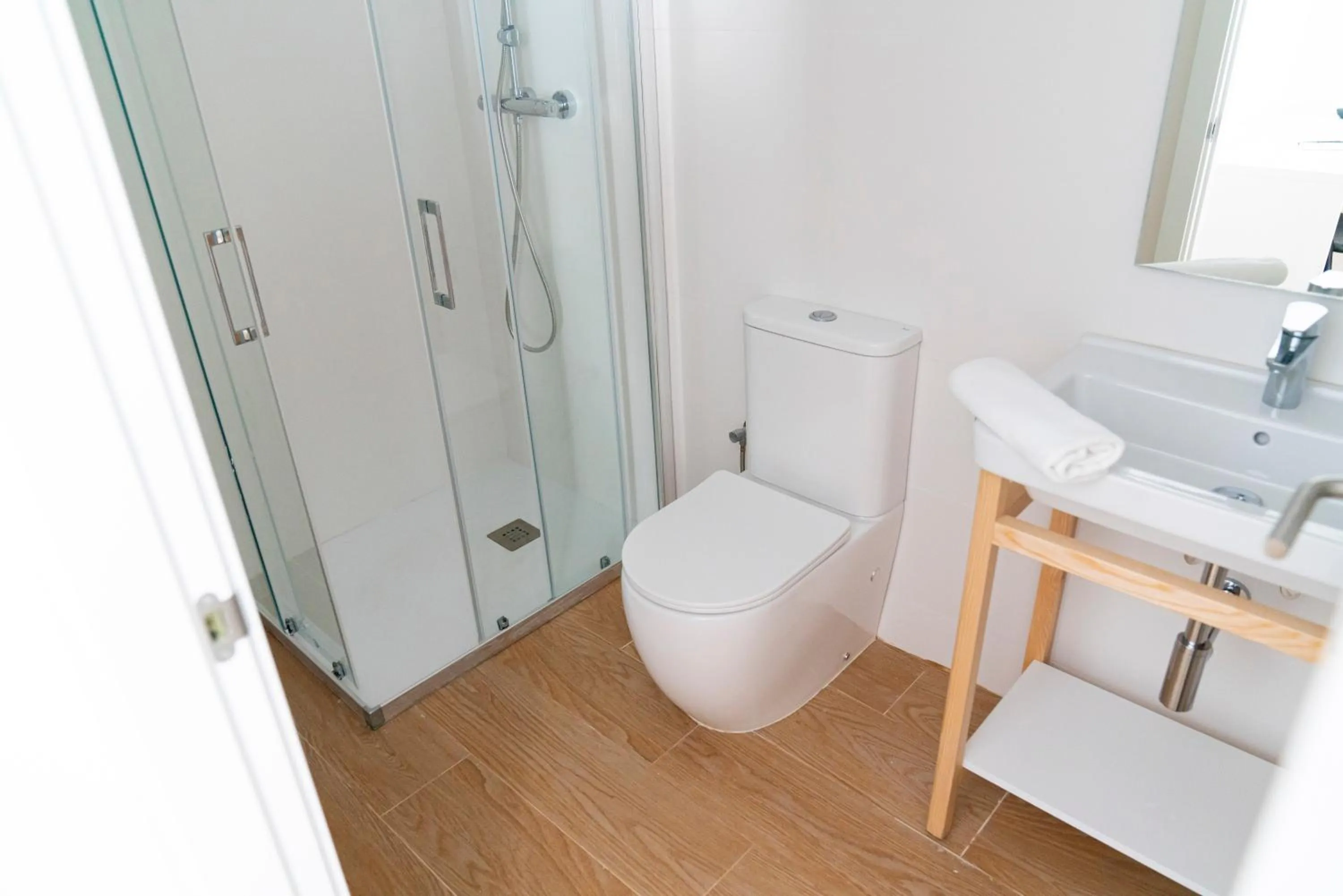 Shower in HOTEL SON VILAR