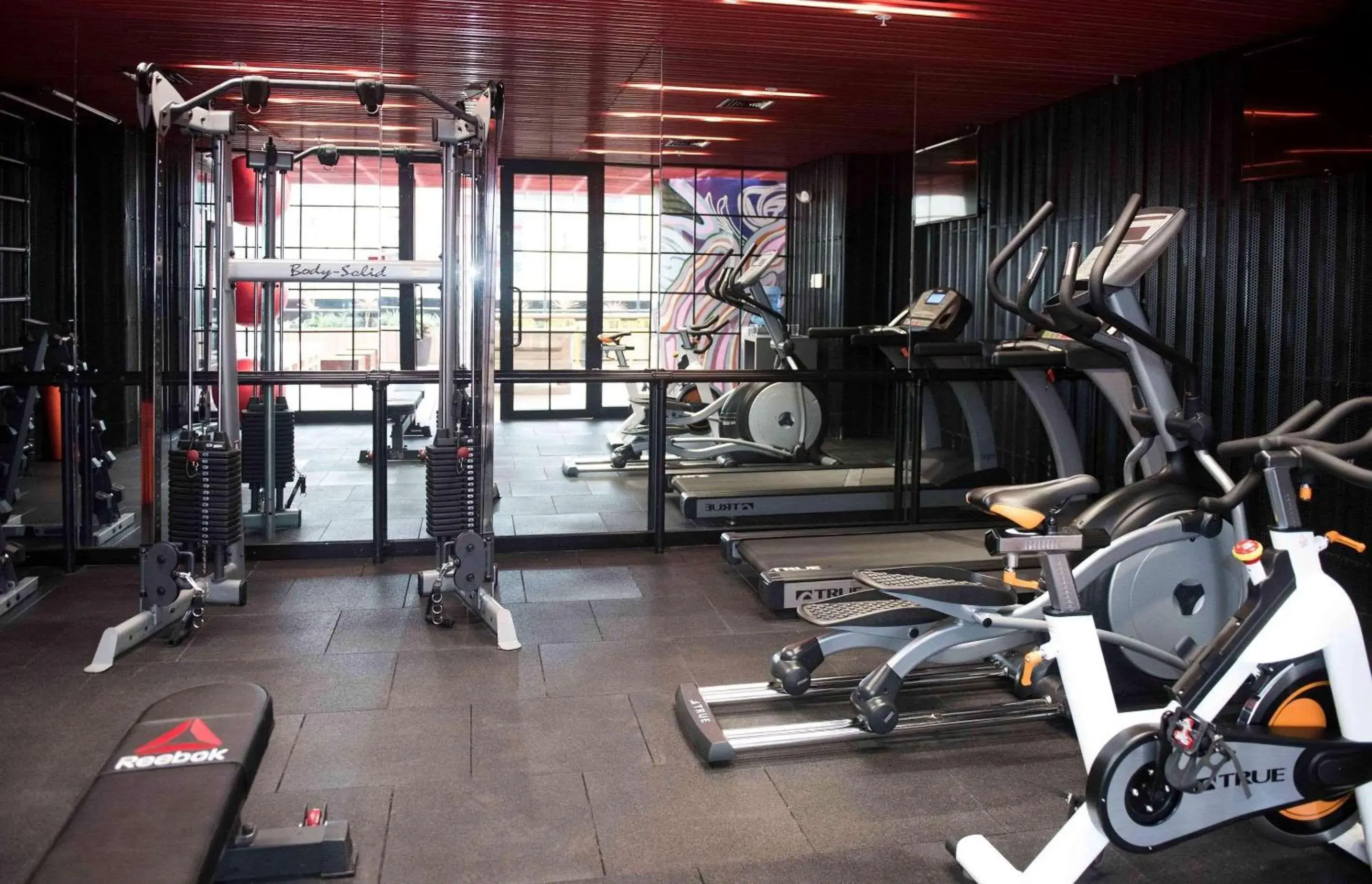 Fitness centre/facilities in Radisson RED Miraflores Fitness centre/facilities in Radisson RED Miraflores