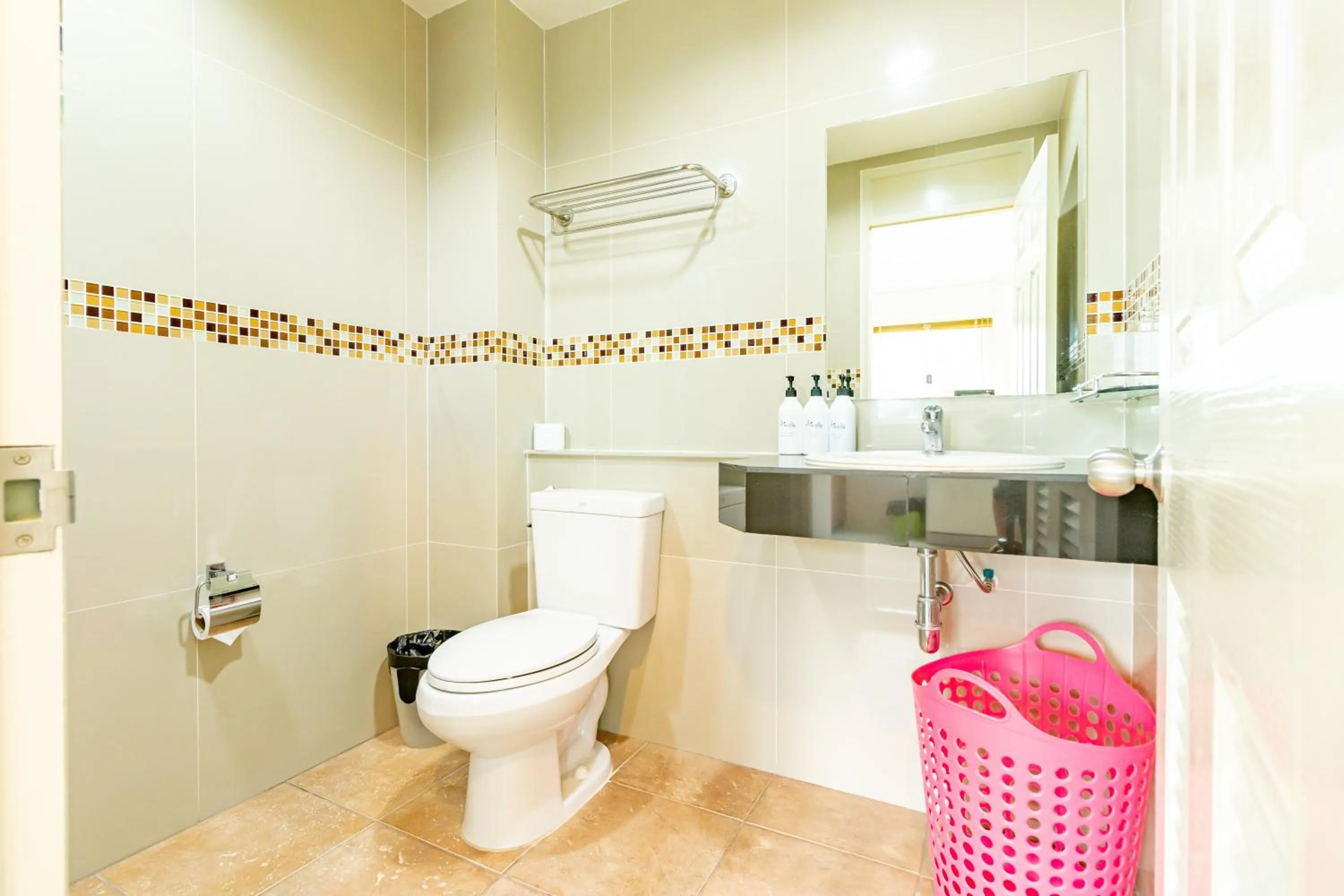 Bathroom in Ascella Sukhumvit 38 - Thonglor