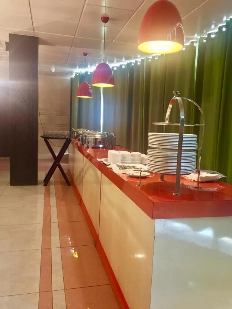 Food and drinks in Ace Prime Hotel