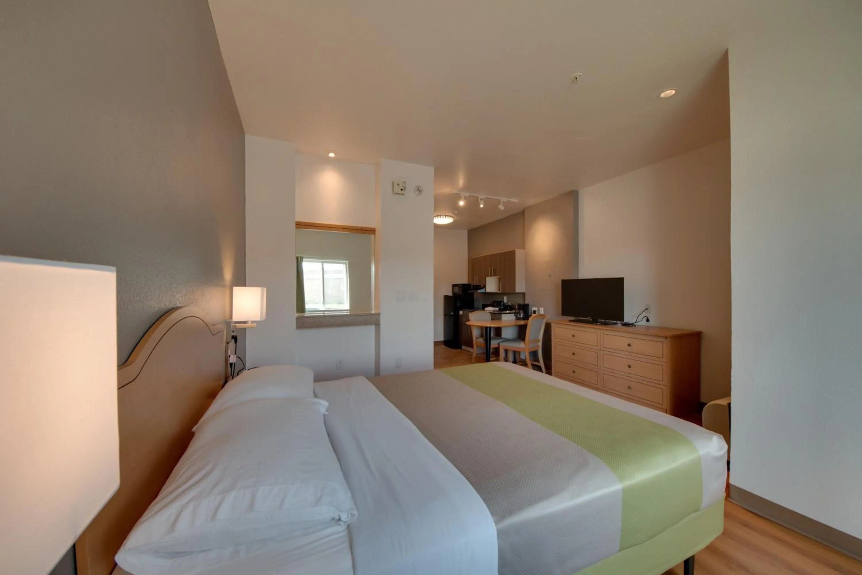 Bedroom, Bed in Studio 6-Brownsville, TX