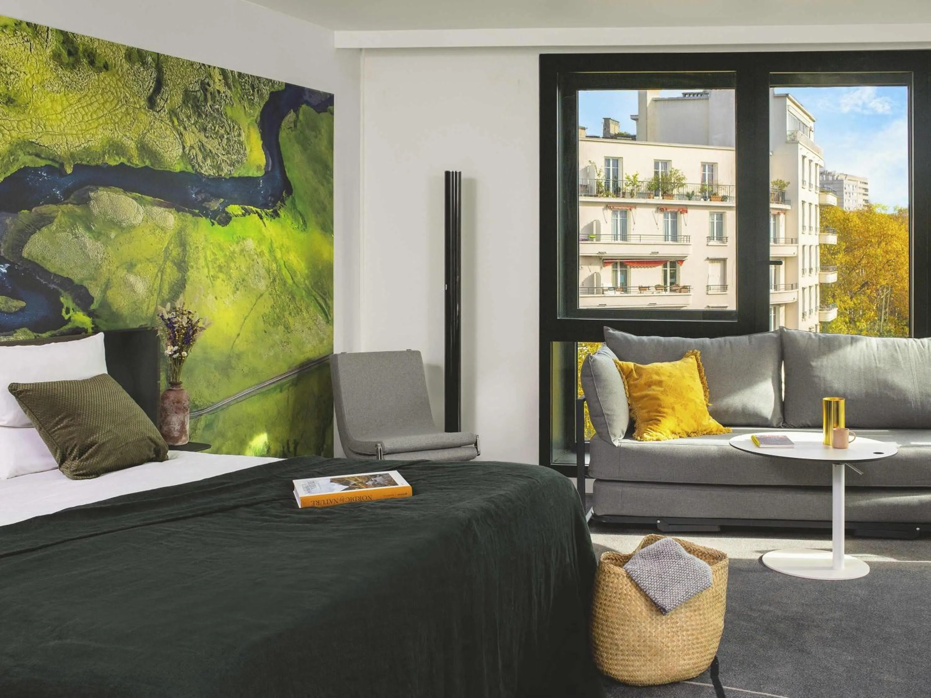 Bedroom, Bed in Novotel Paris Porte Versailles