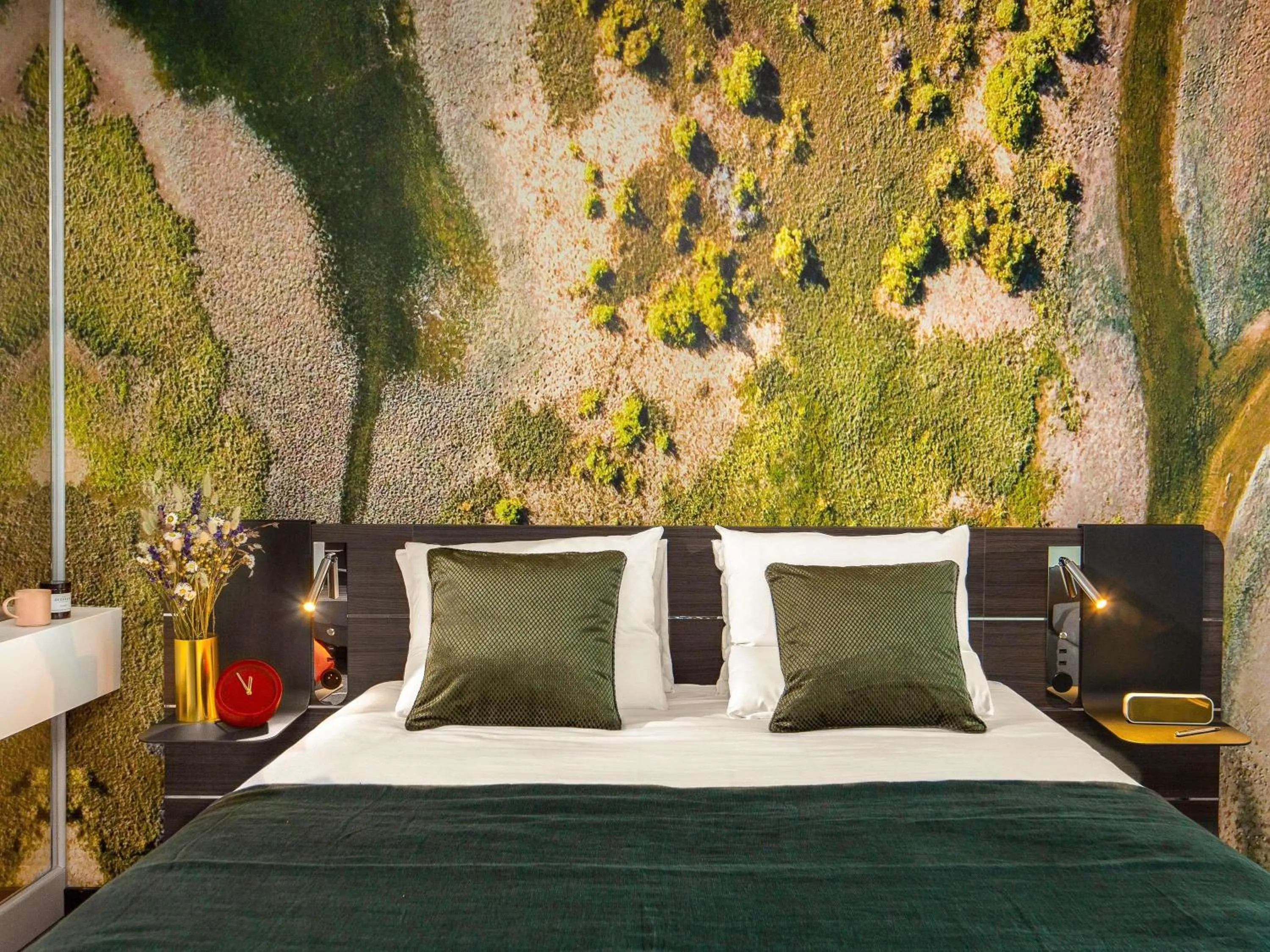 Bedroom, Bed in Novotel Paris Porte Versailles