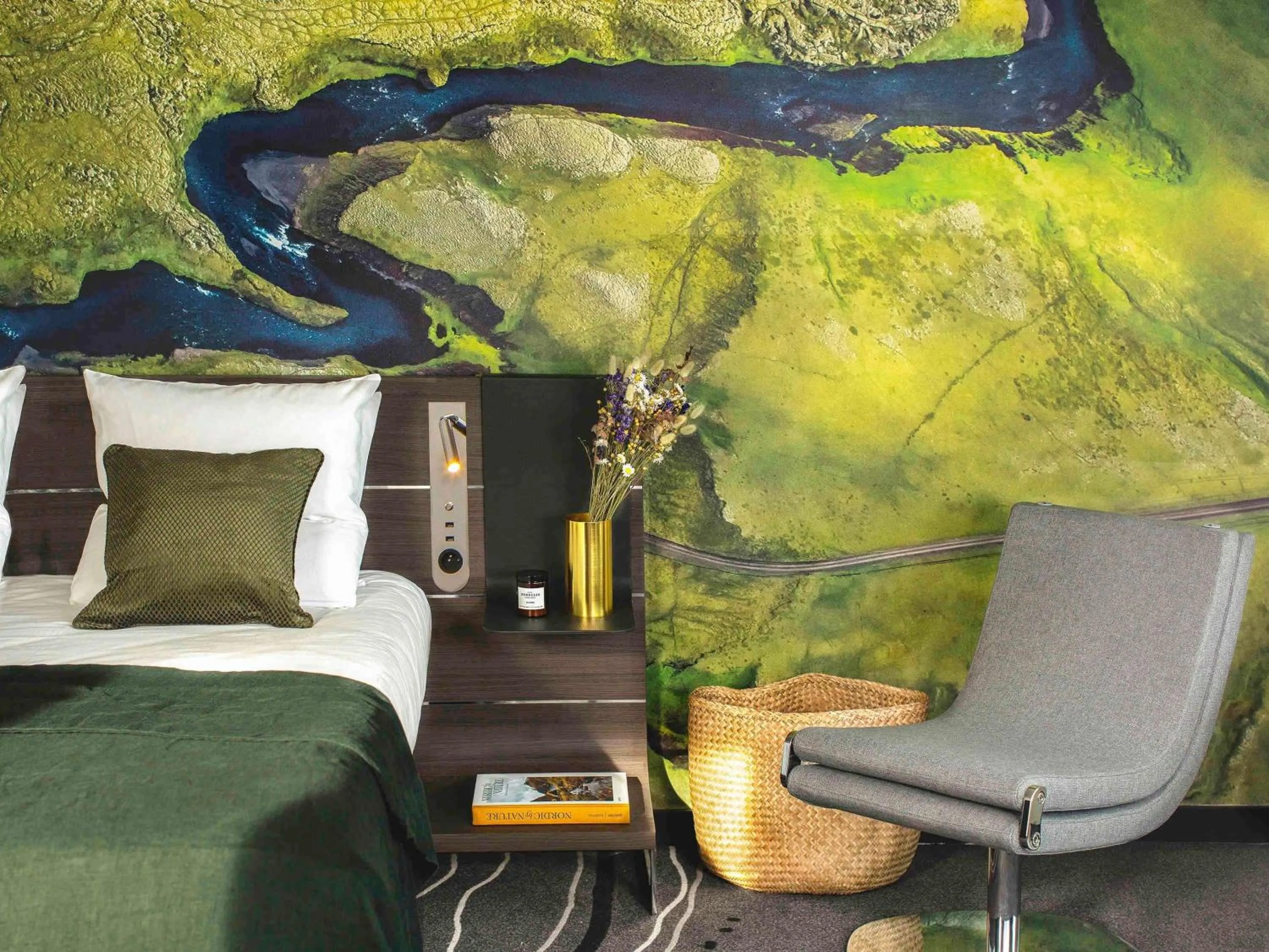 Bedroom in Novotel Paris Porte Versailles