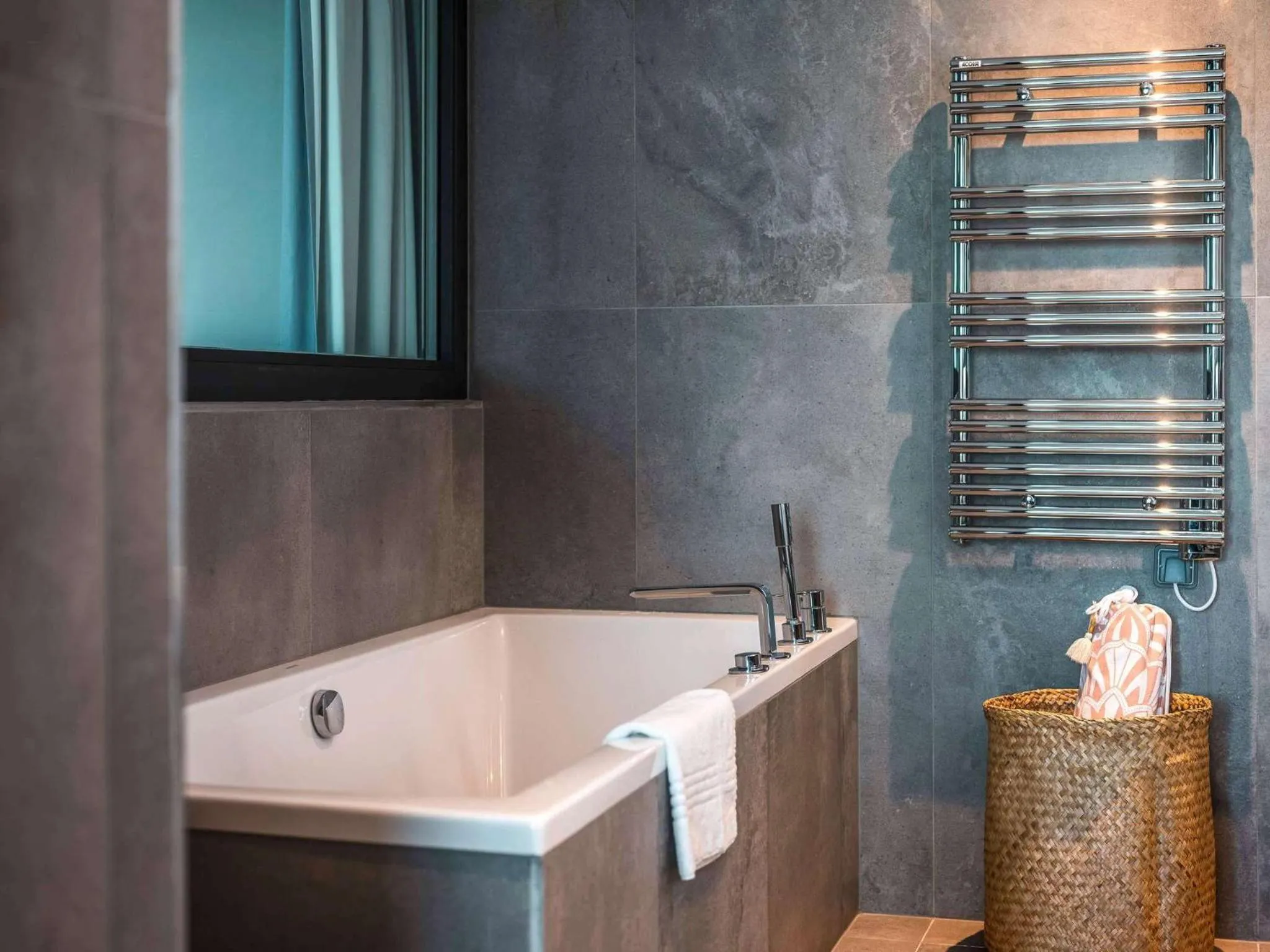 Bathroom in Novotel Paris Porte Versailles