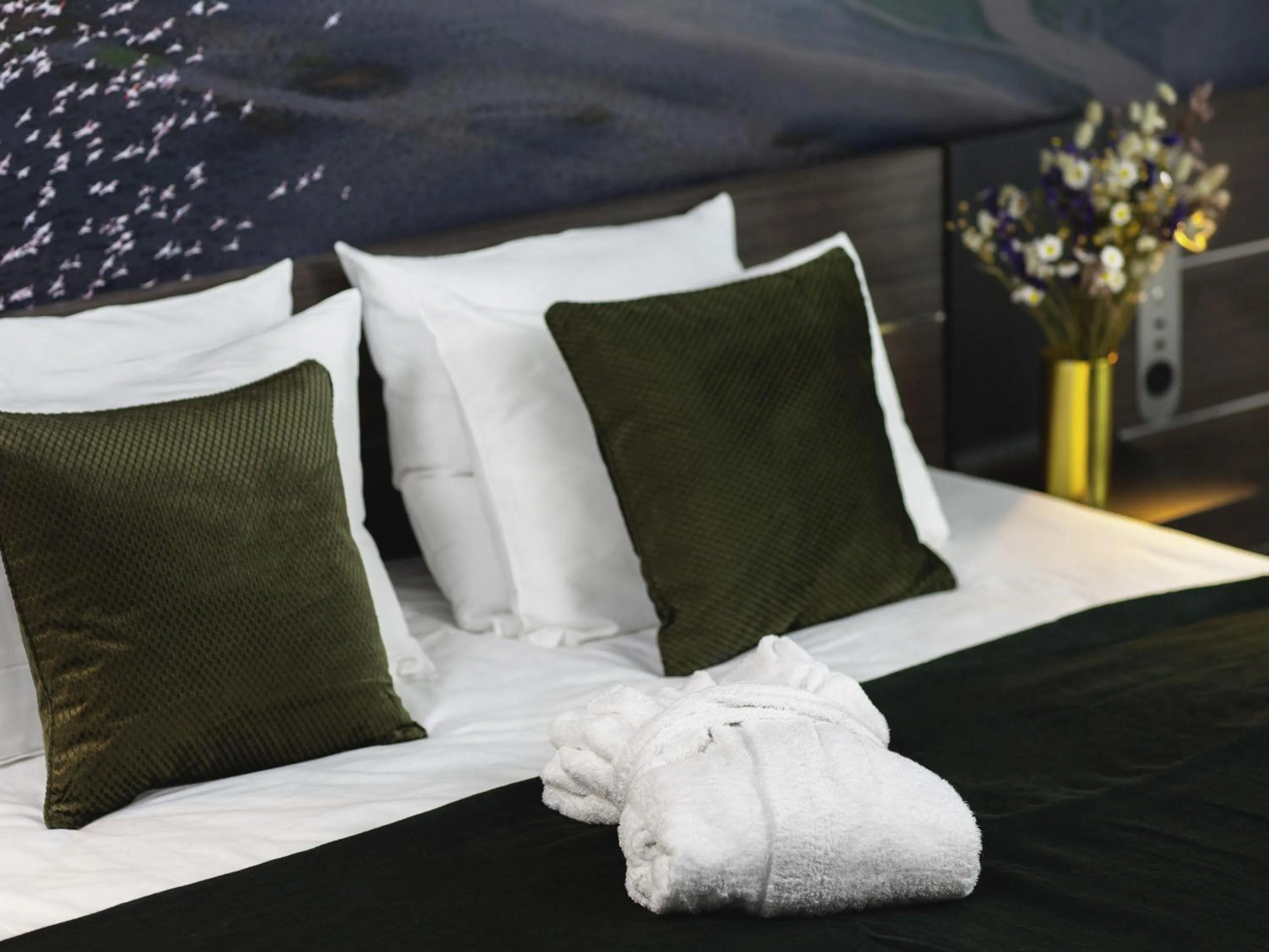 Bedroom, Bed in Novotel Paris Porte Versailles