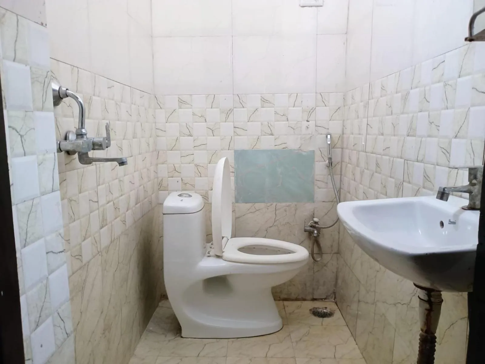 Budget Friendly Metro Regency