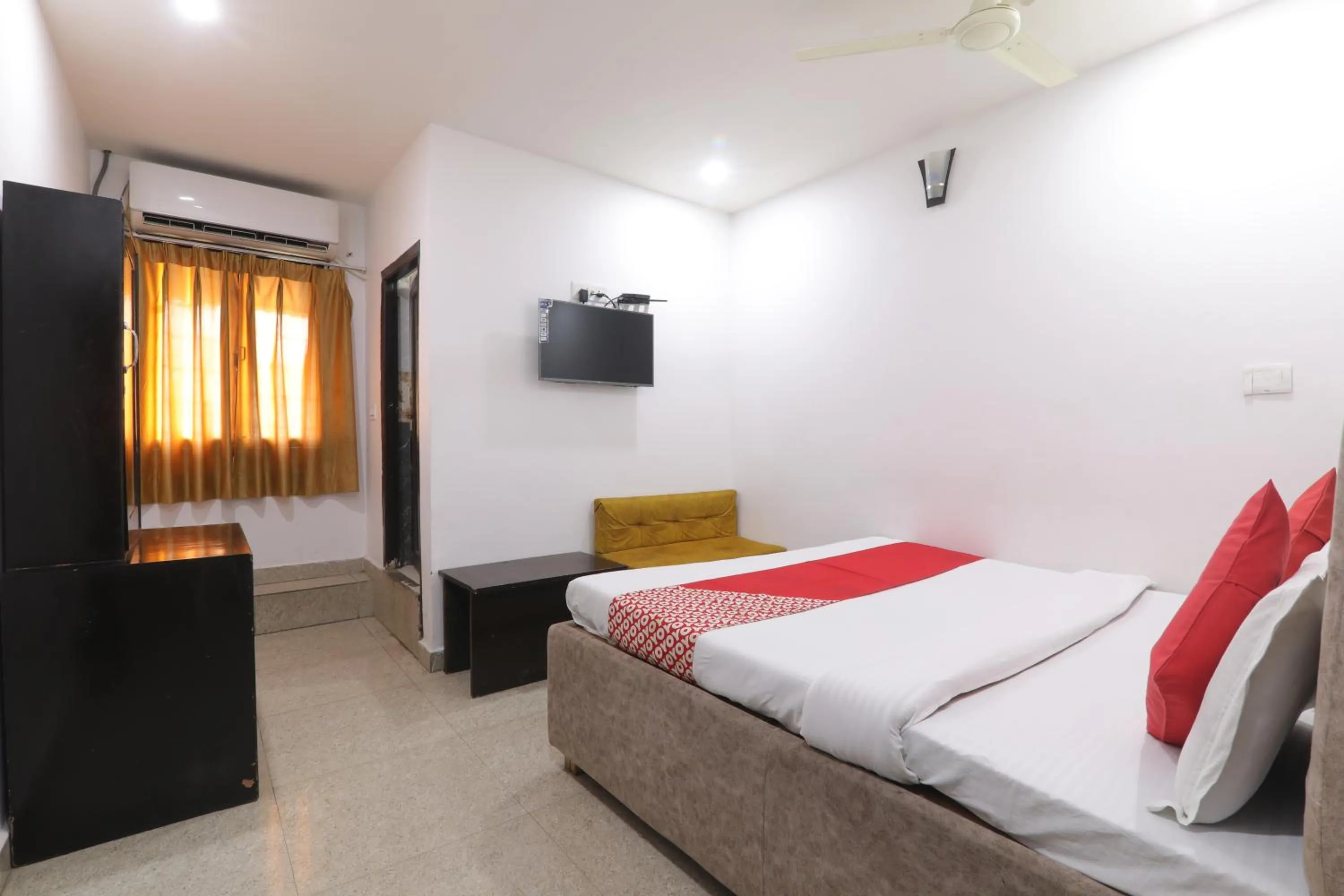Bed in Budget Friendly Metro Regency