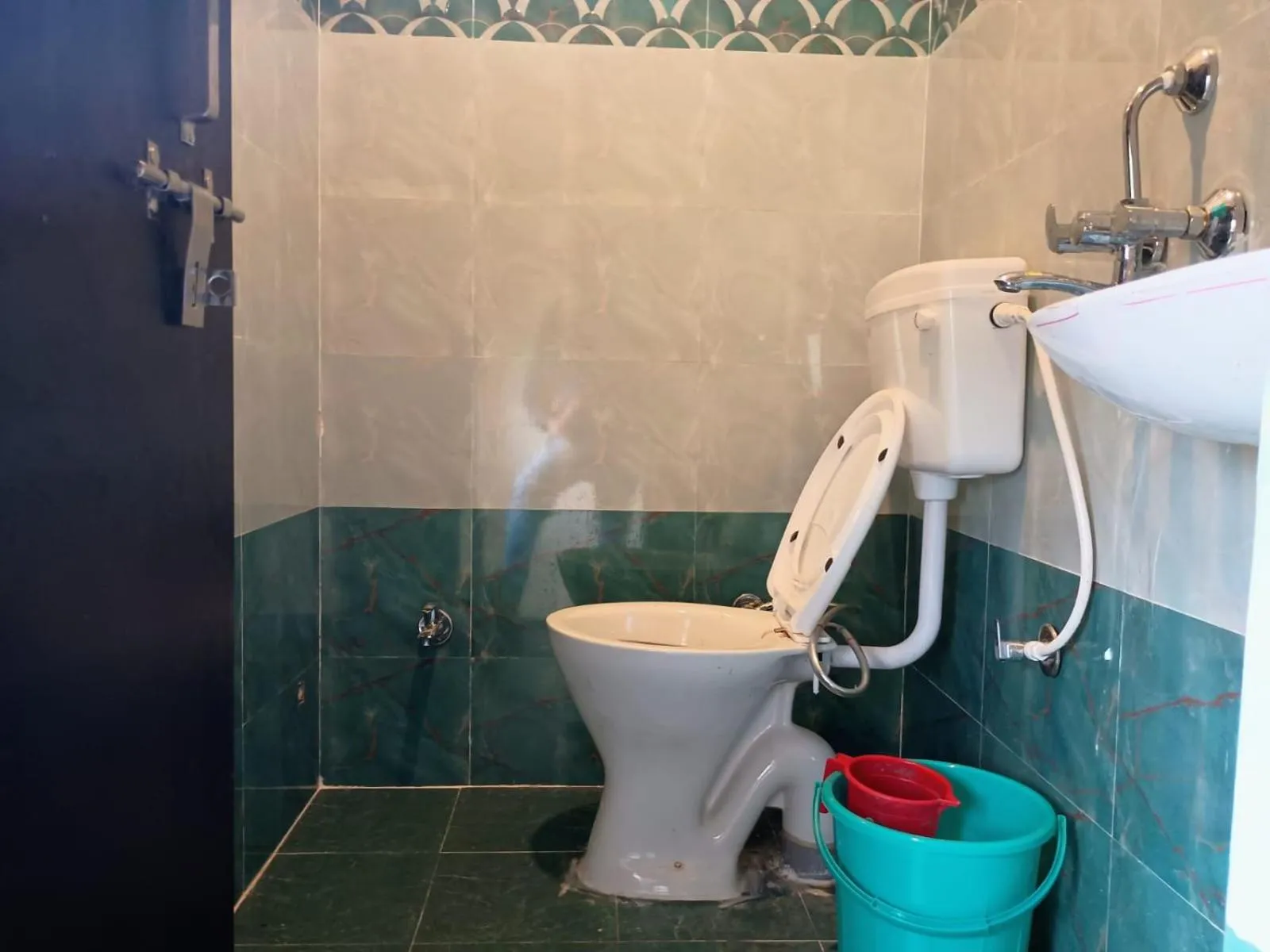 Budget Friendly Metro Regency