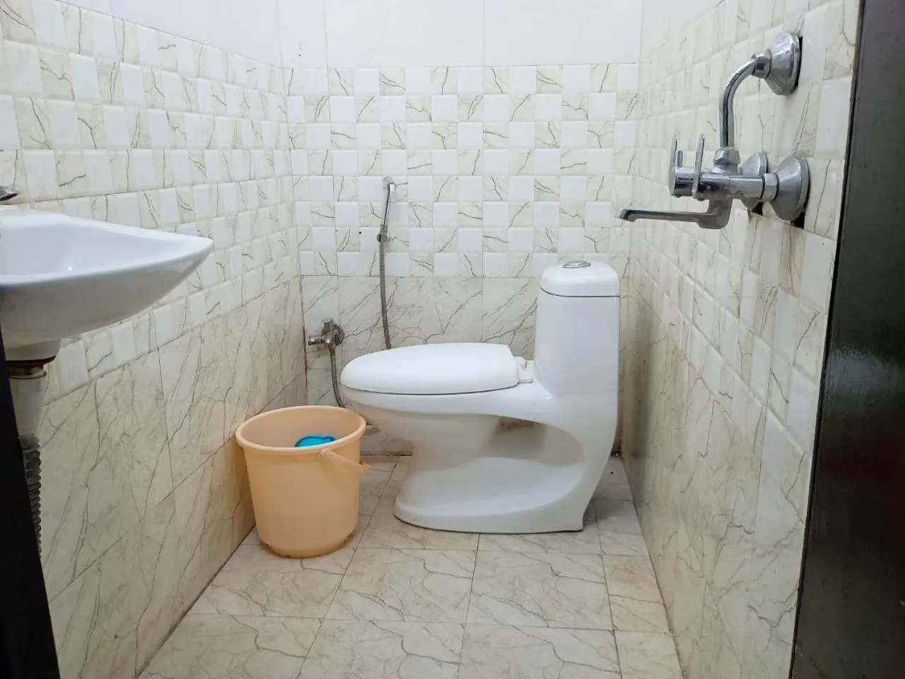 Budget Friendly Metro Regency