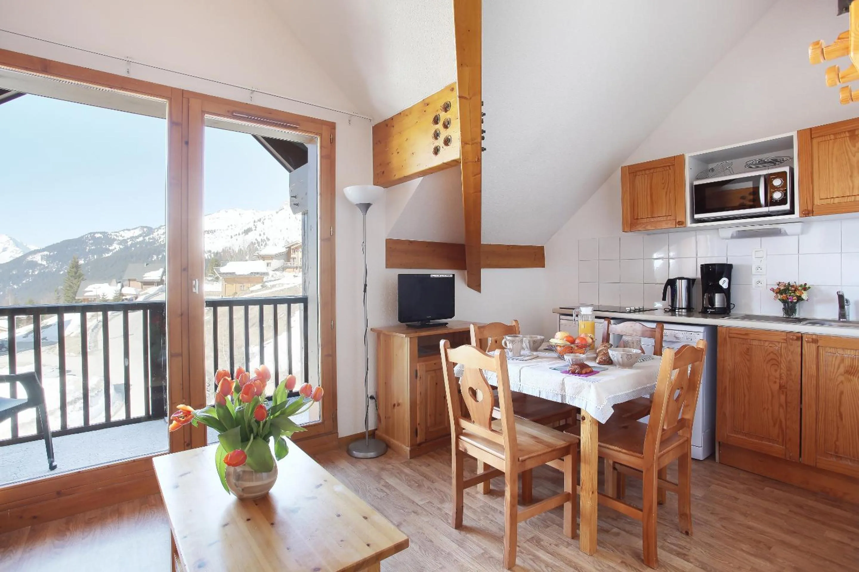 Kitchen or kitchenette in Résidence Odalys Les Balcons du Soleil