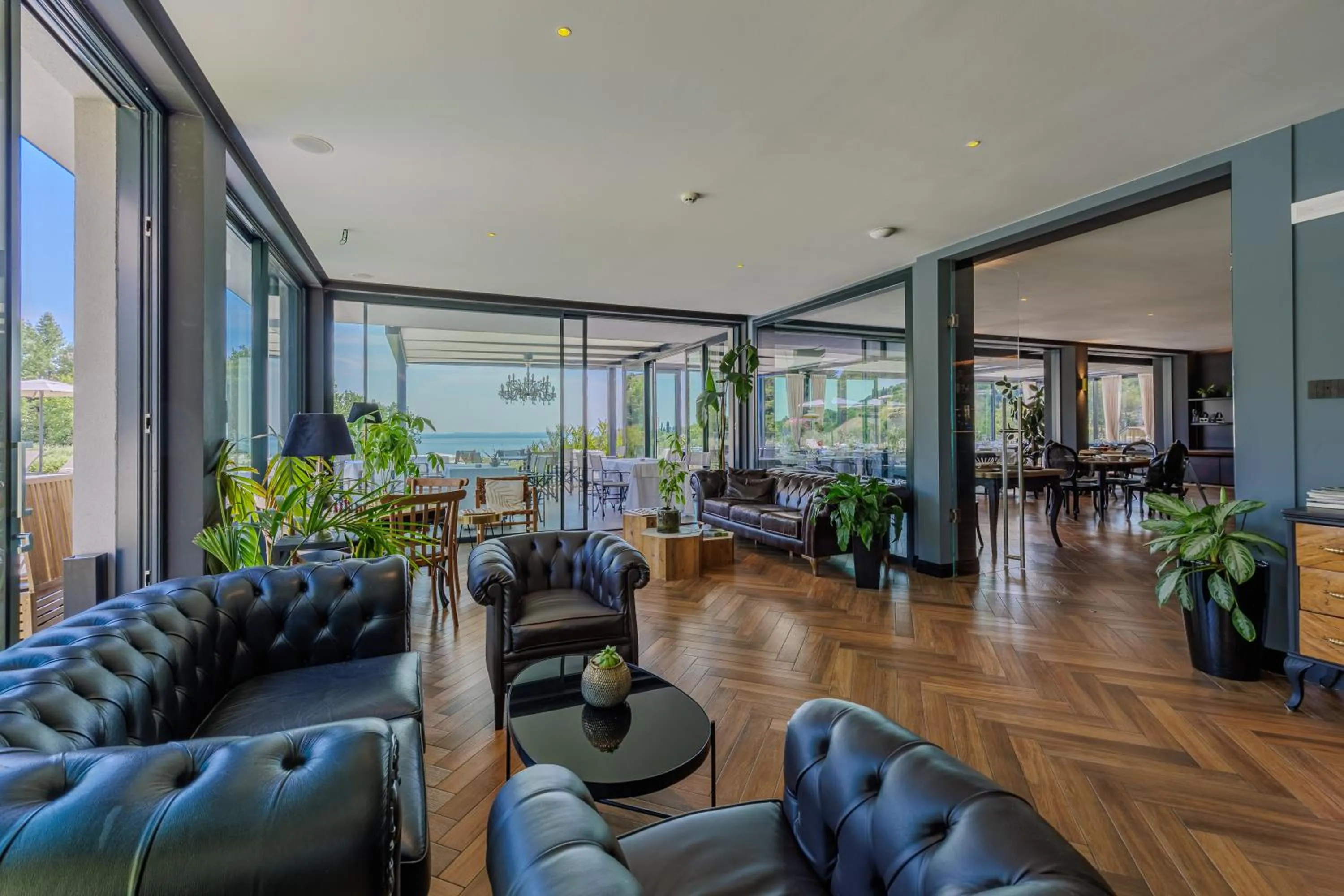 Seating area in Deville & Spa