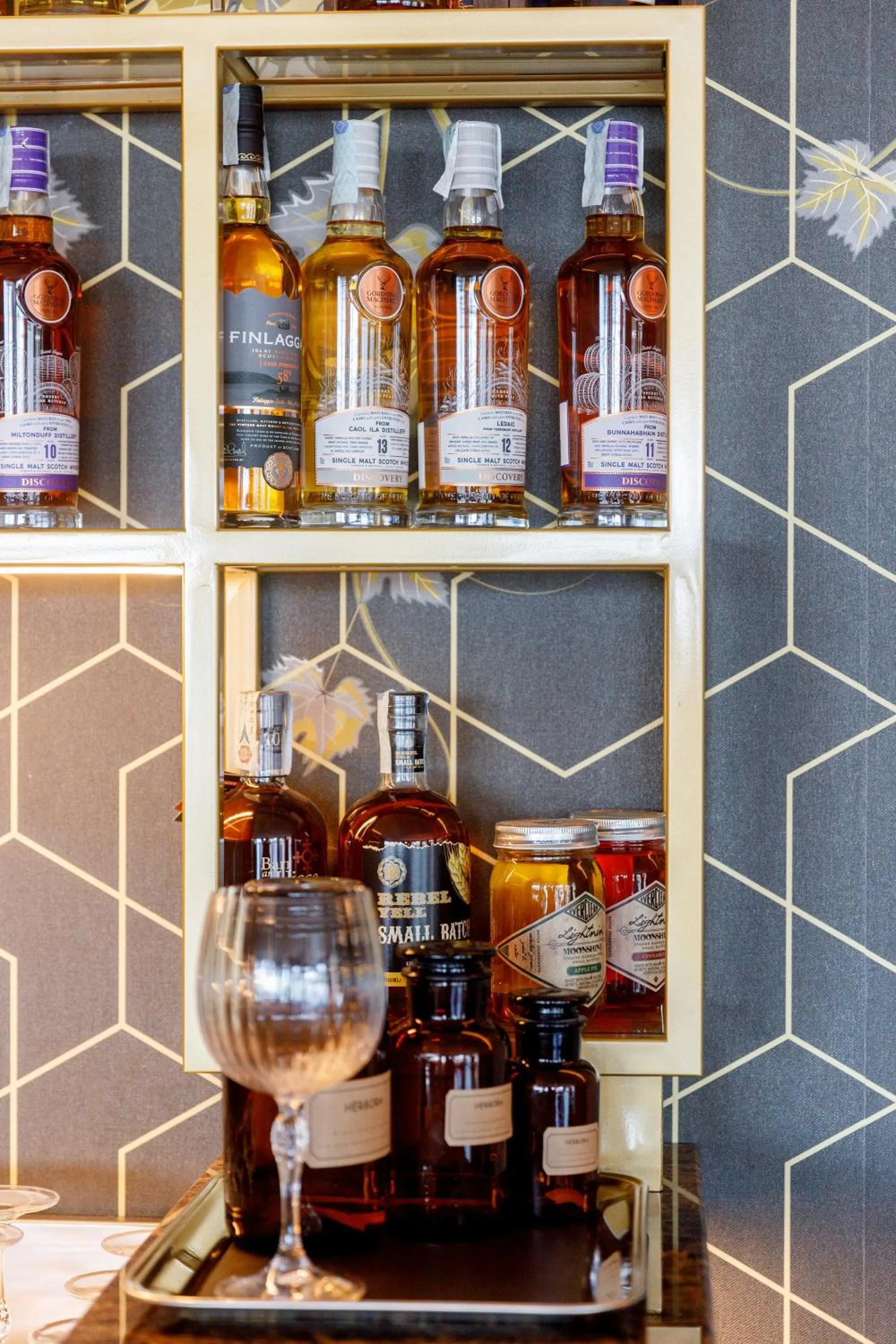 Restaurant/places to eat in Deville & Spa