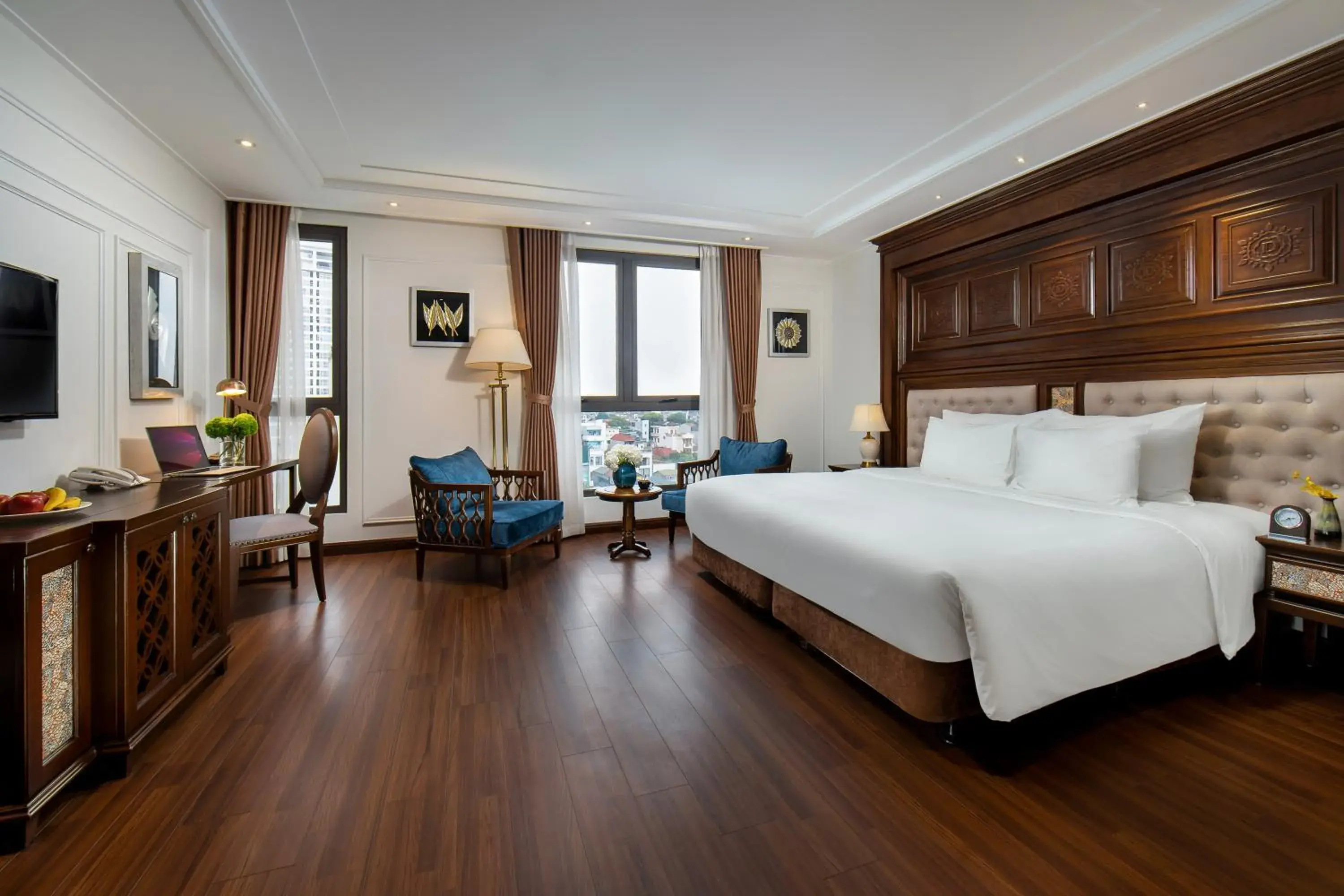 Photo of the whole room, Bed in The Q Hotel Photo of the whole room, Bed in The Q Hotel