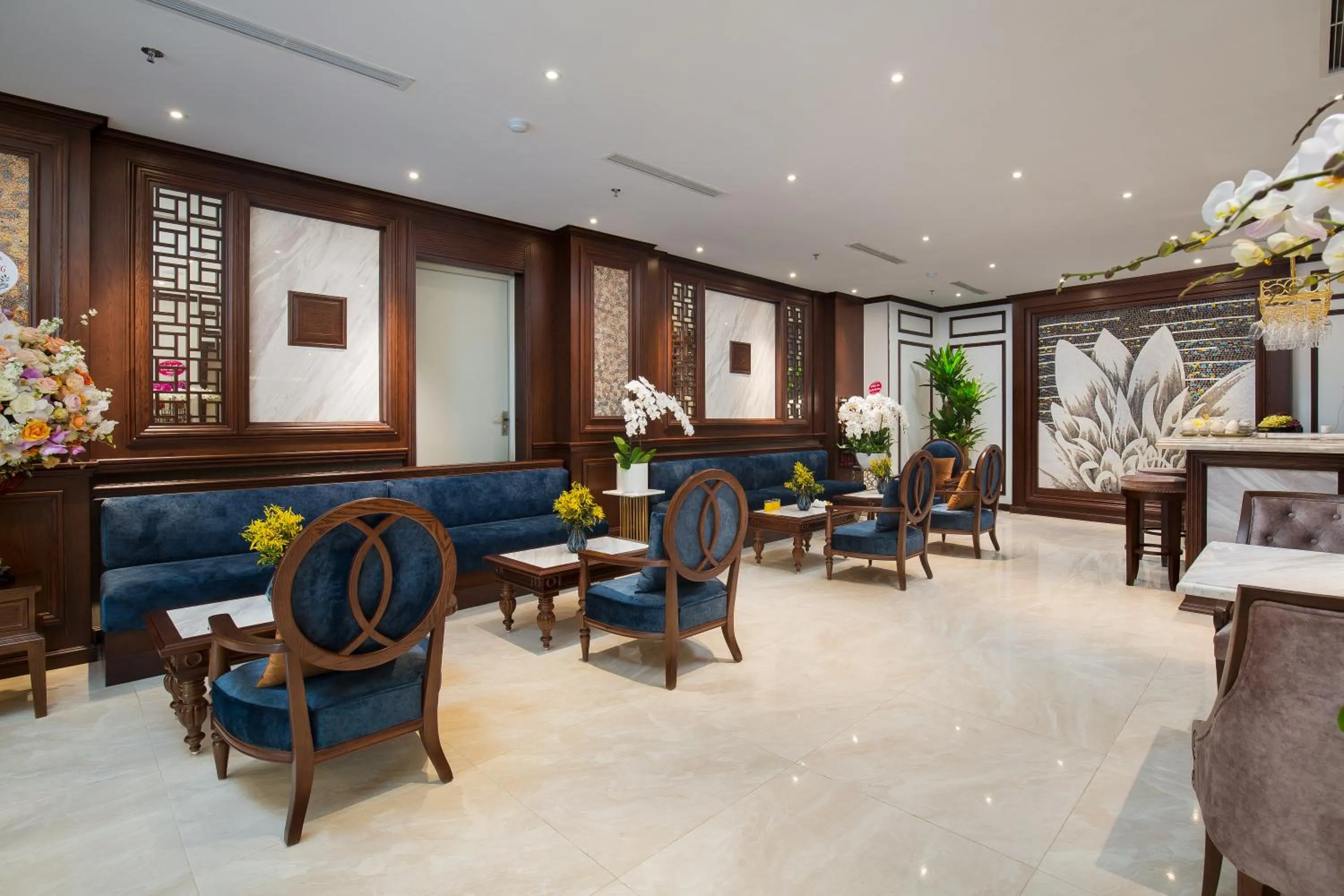 Lounge or bar in The Q Hotel