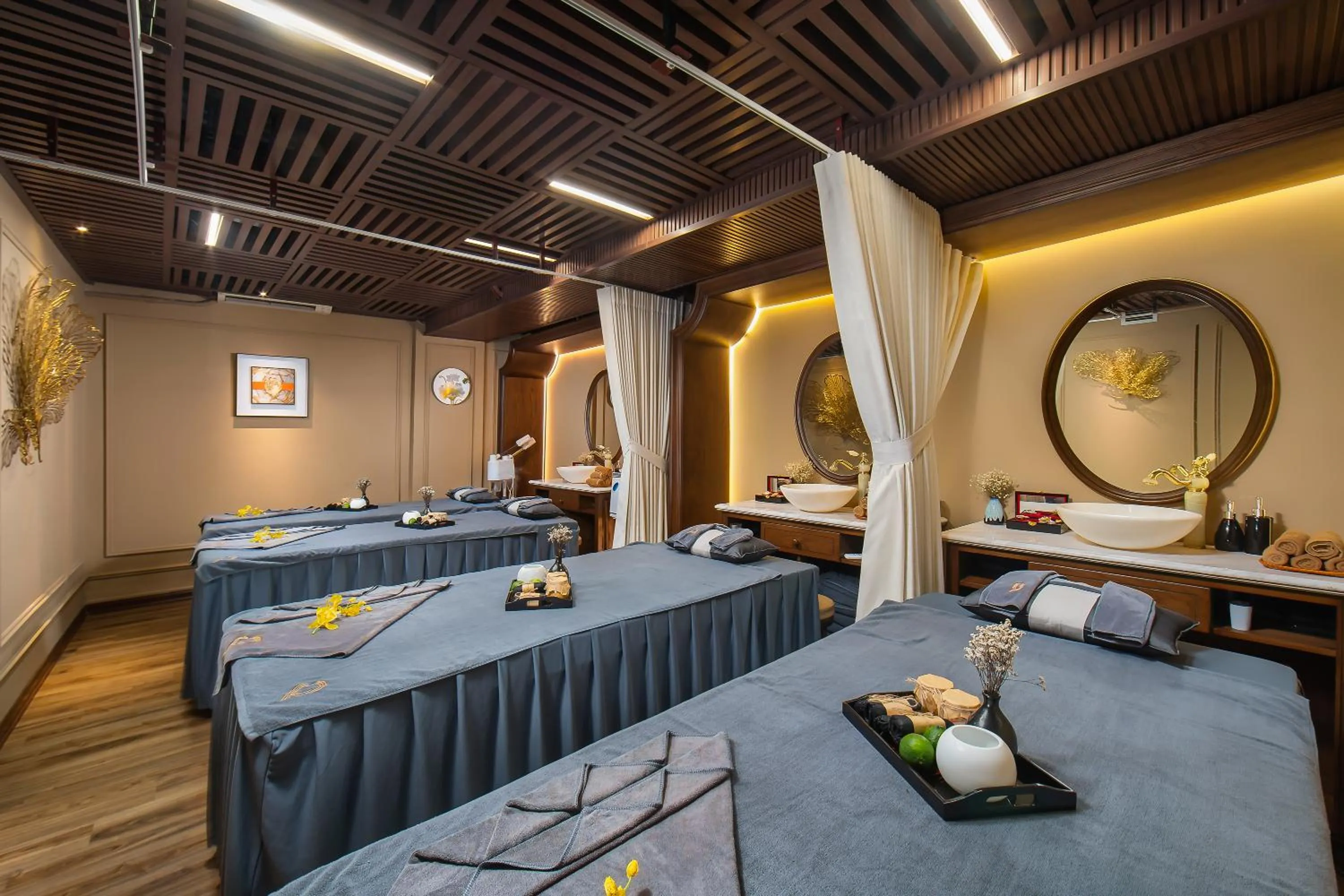 Massage in The Q Hotel