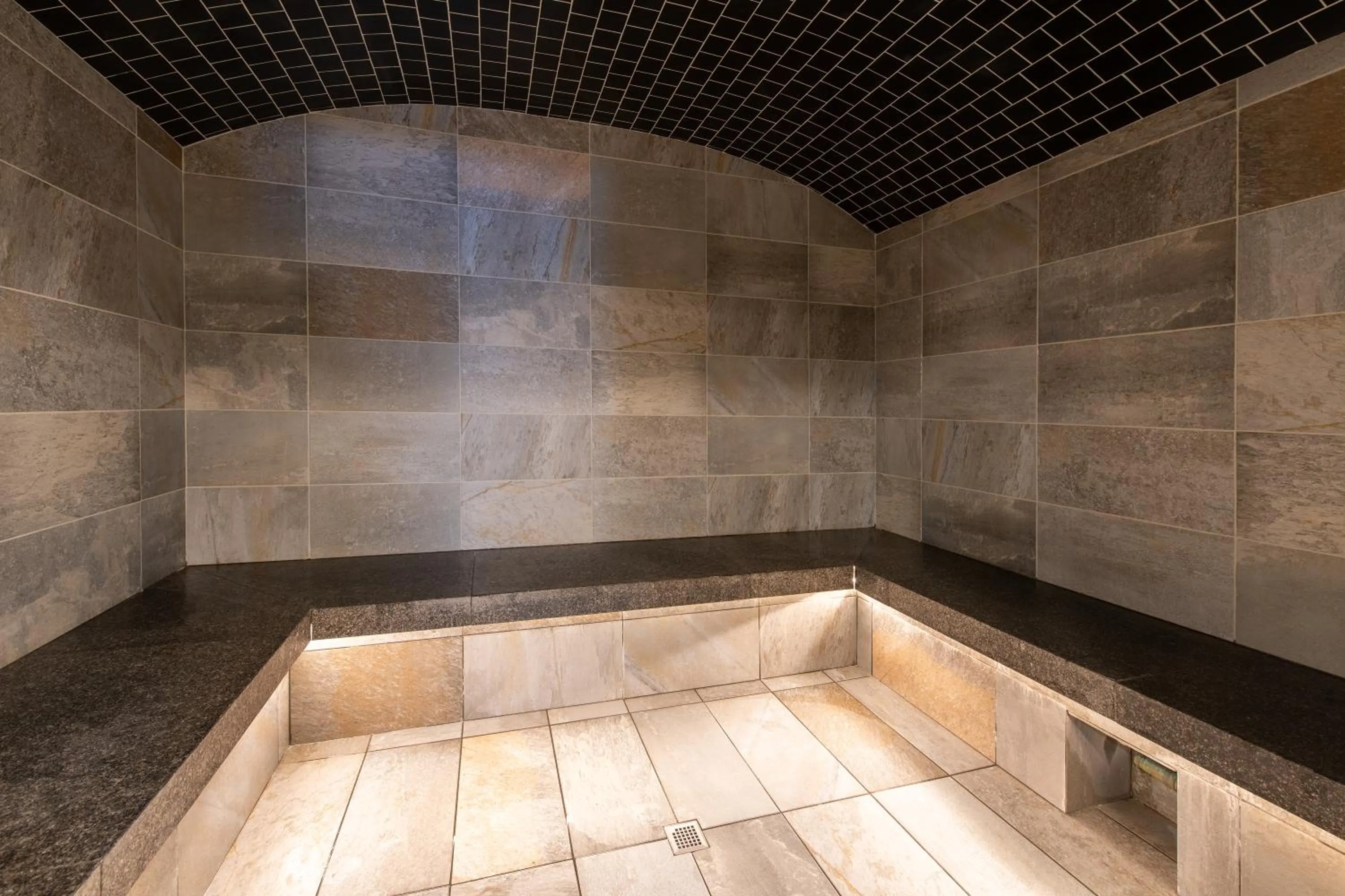 Spa and wellness centre/facilities in CGH Résidence Boutique Le Lodge des Neiges