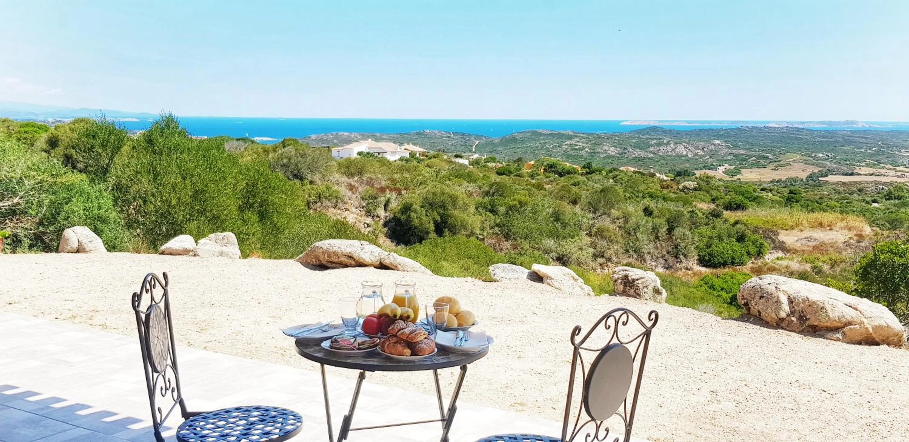 Food and drinks in B&B Bell'alba