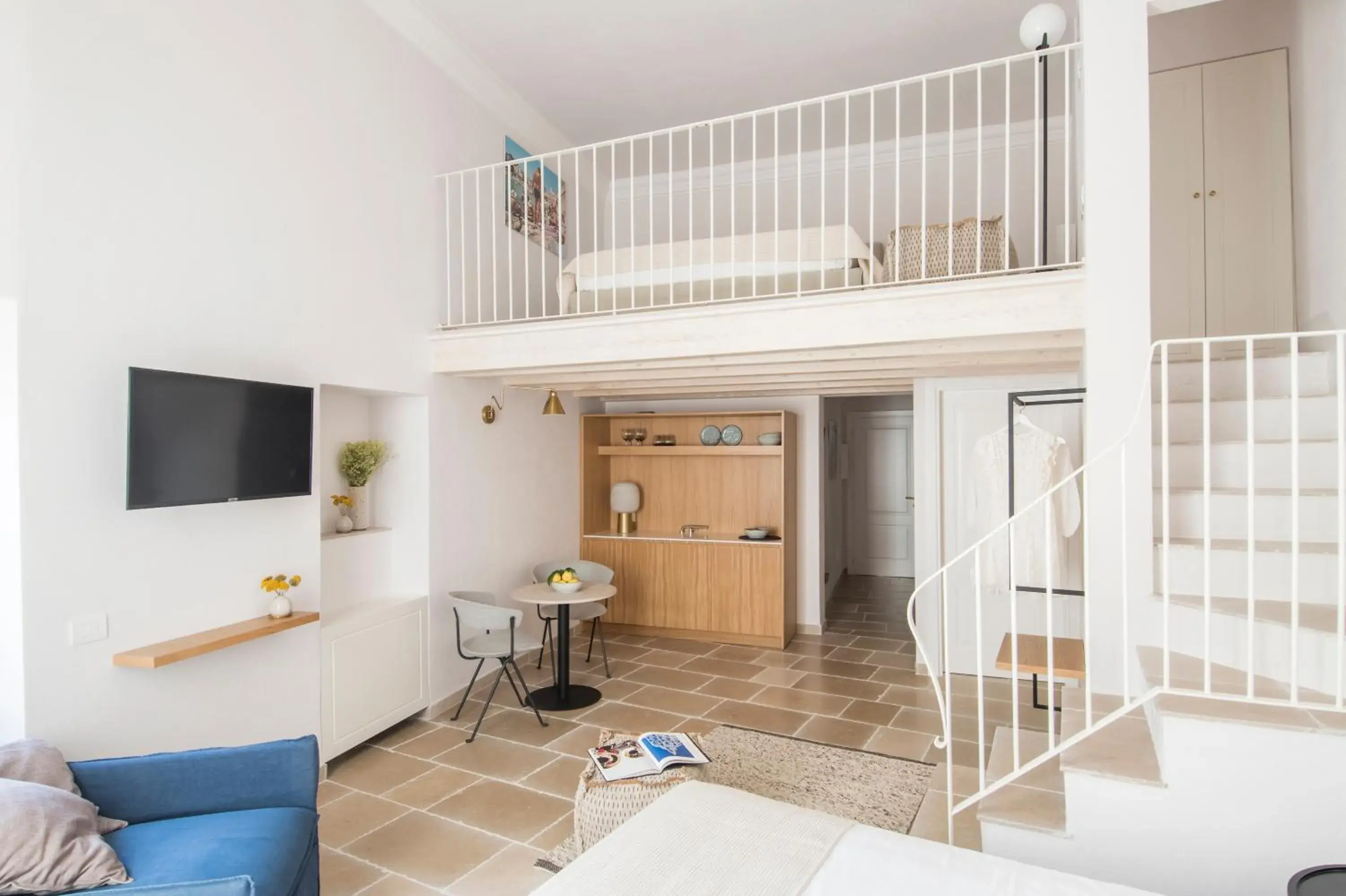 Family Apartment in Palazzo Mulini Family Apartment in Palazzo Mulini