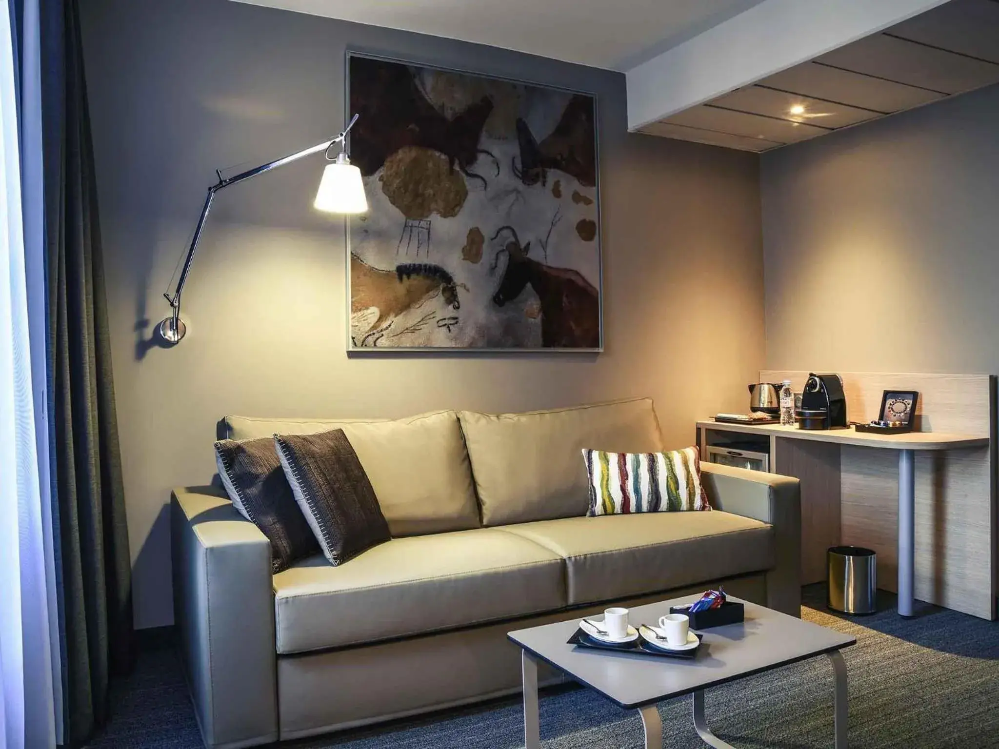 Bedroom in Mercure Périgueux Centre Historique Bedroom in Mercure Périgueux Centre Historique