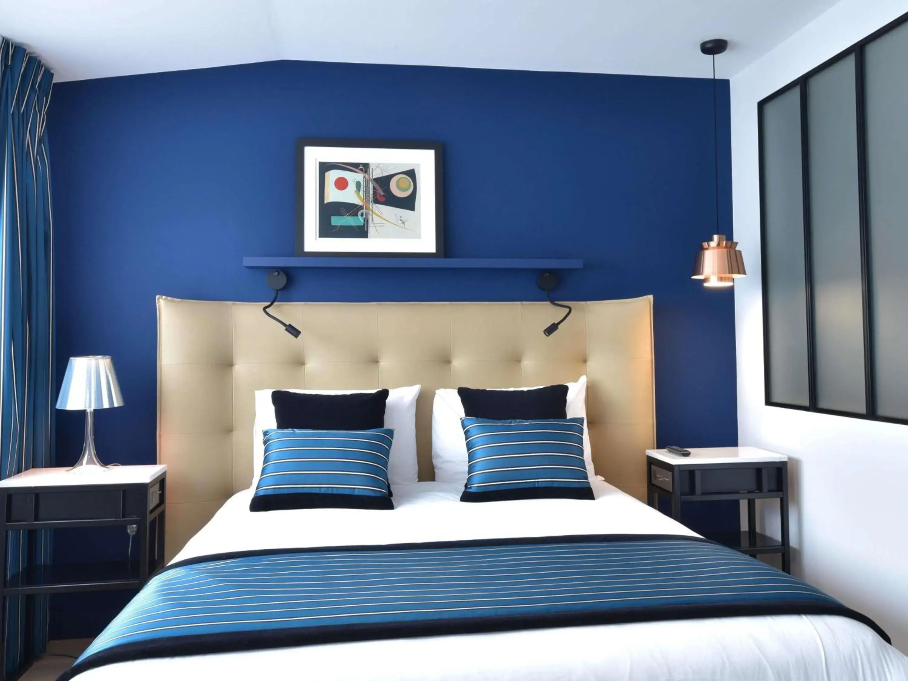 Property building, Bed in Mercure Périgueux Centre Historique Property building, Bed in Mercure Périgueux Centre Historique