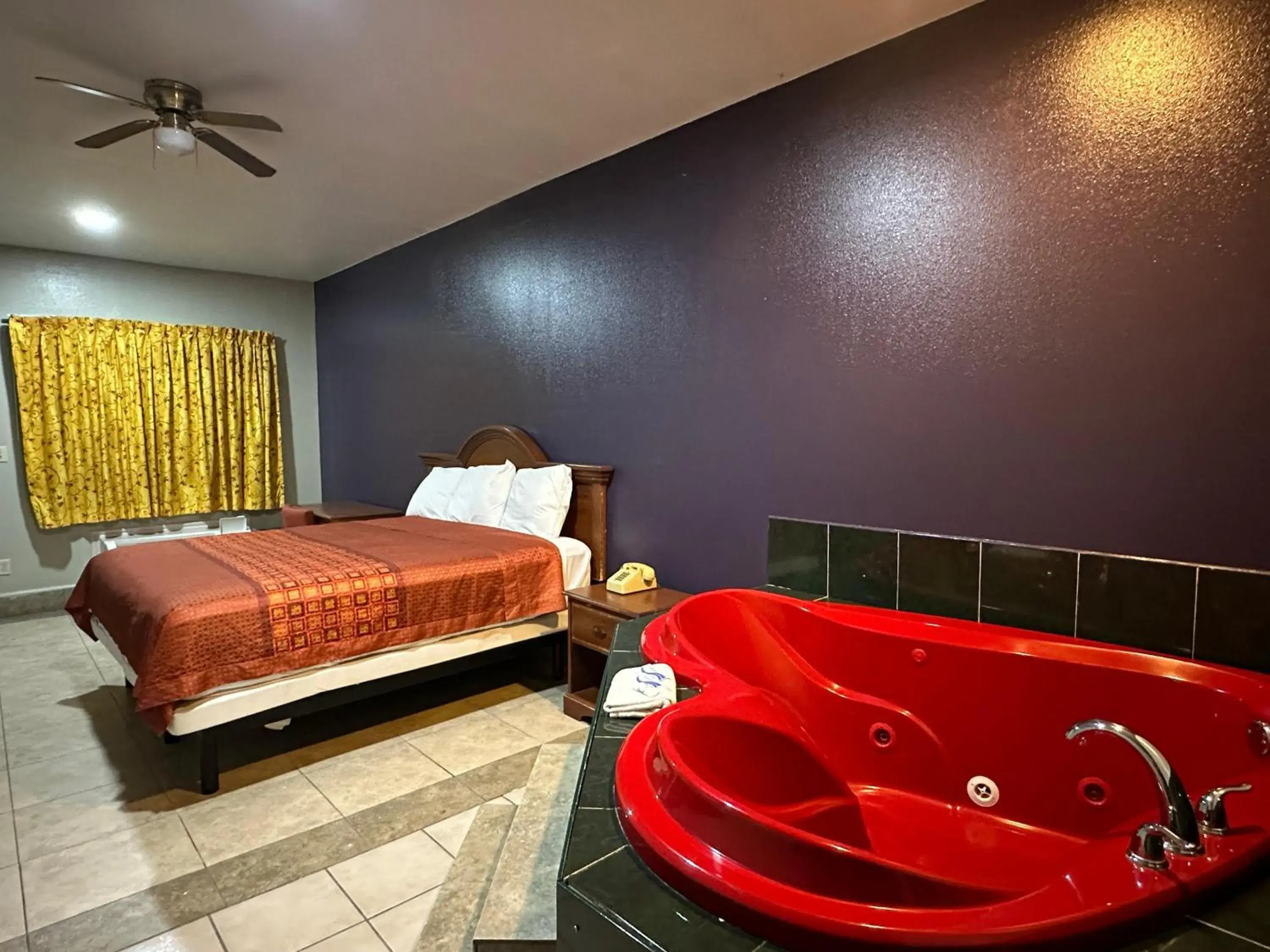 Bedroom, Bed in Texas Inn and Suites RGV Bedroom, Bed in Texas Inn and Suites RGV