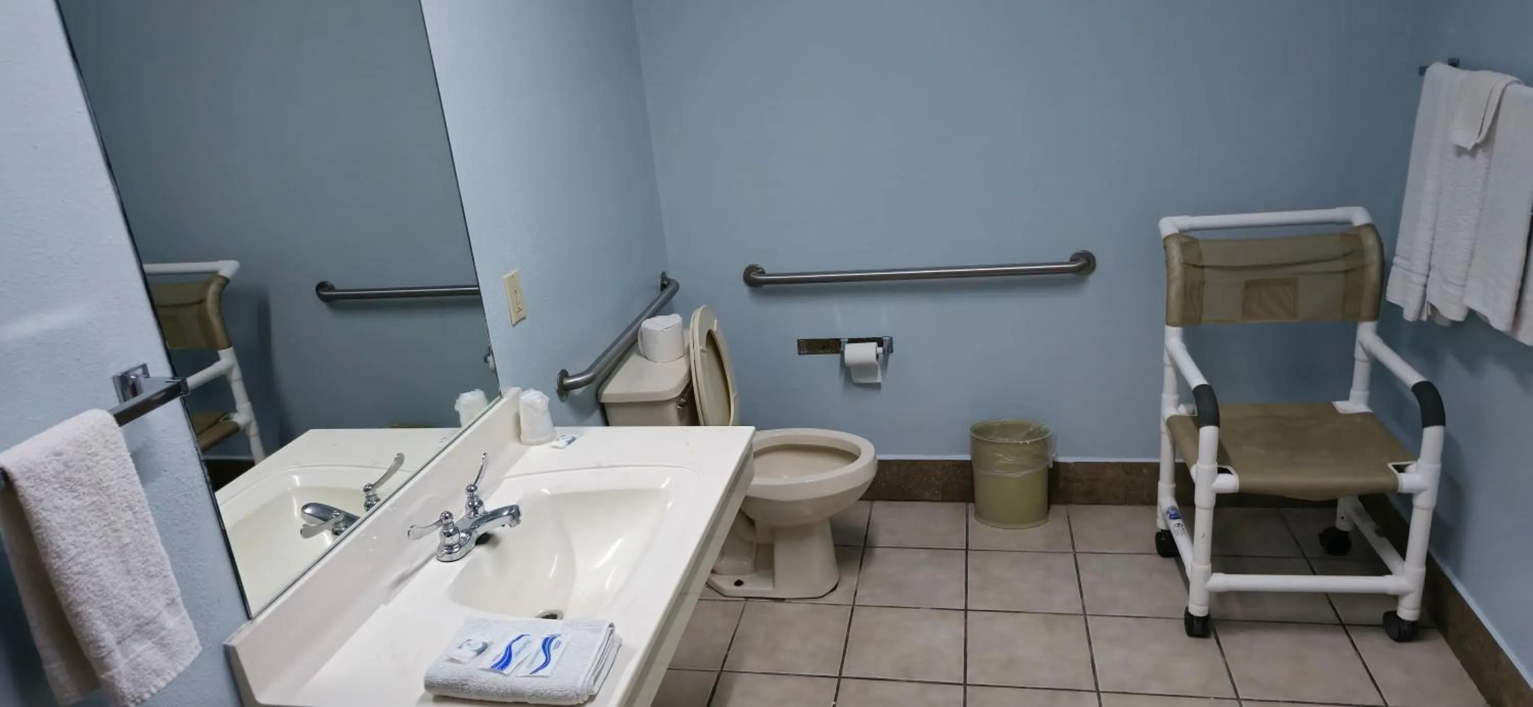 Bathroom in Texas Inn and Suites RGV