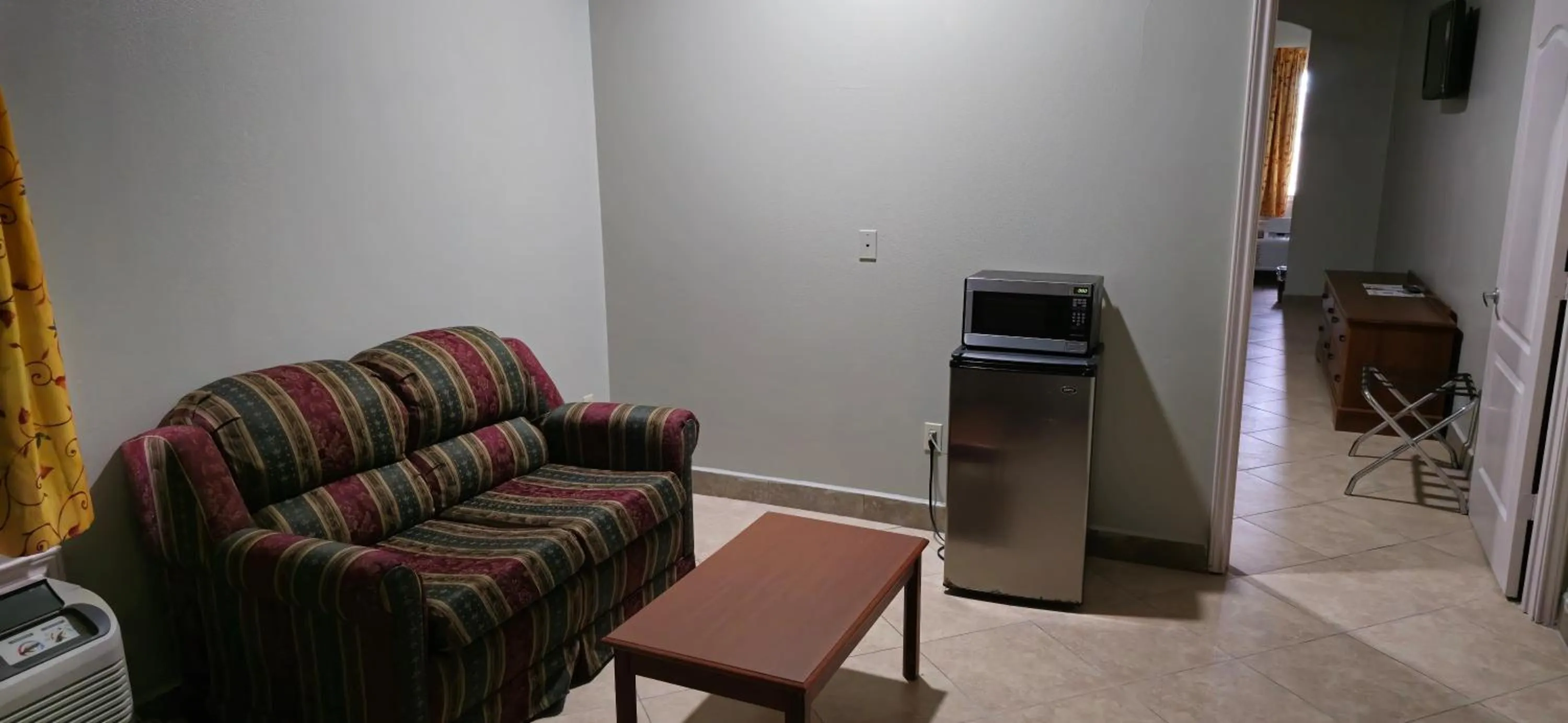 Living room in Texas Inn and Suites RGV