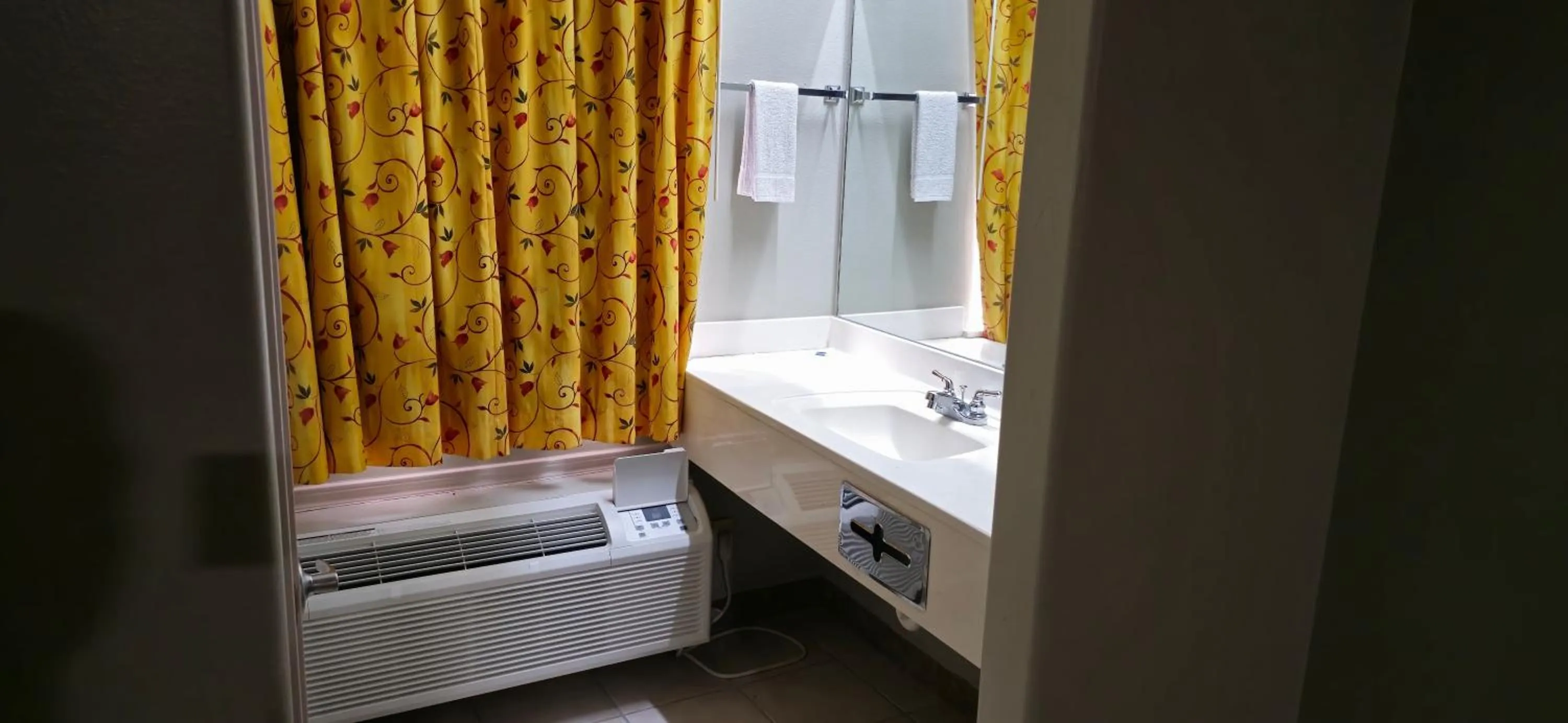 Bathroom in Texas Inn and Suites RGV