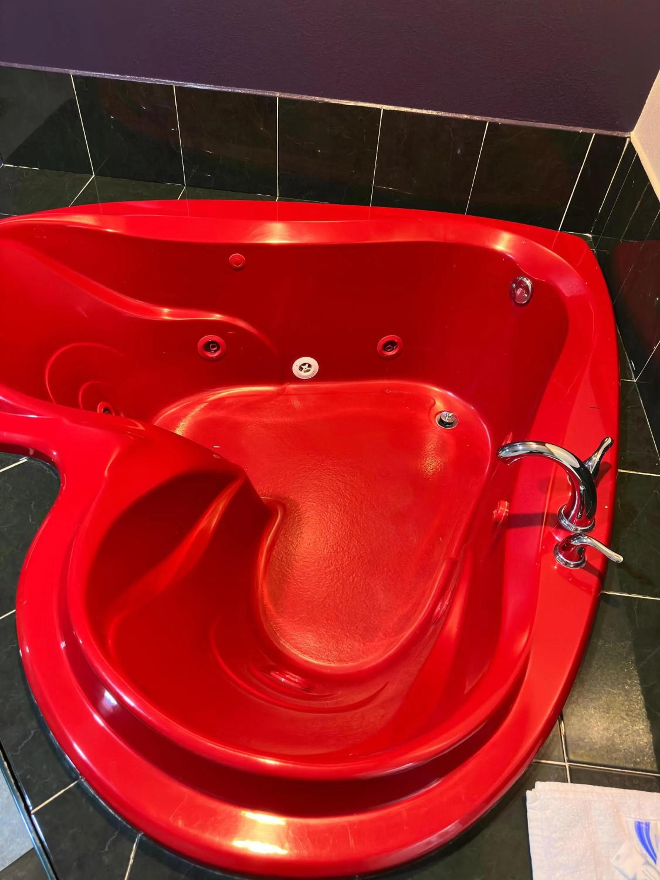 Hot Tub in Texas Inn and Suites RGV