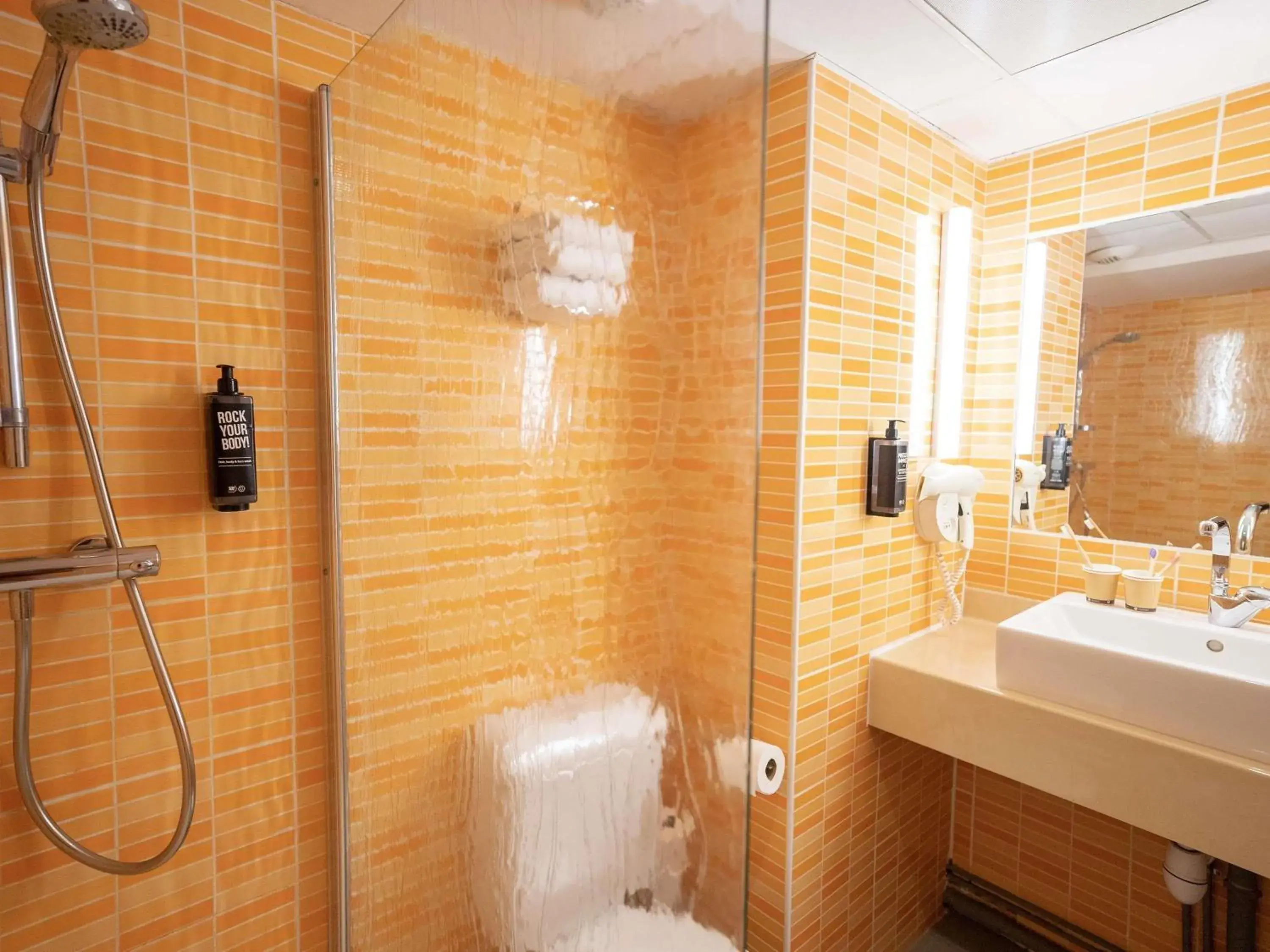 Bedroom in Ibis Styles Cognac Bedroom in Ibis Styles Cognac