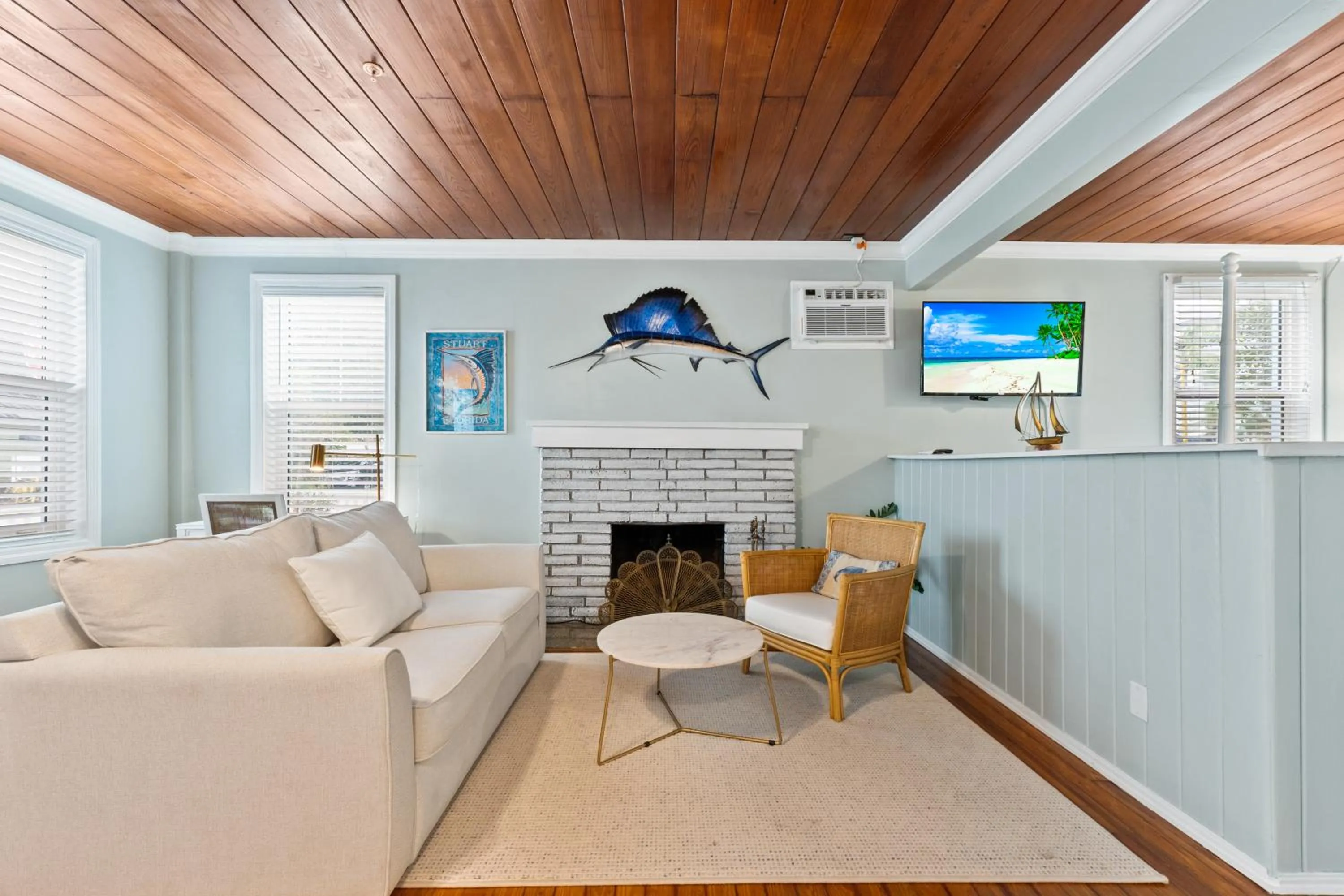 TV and multimedia in Old Colorado Inn