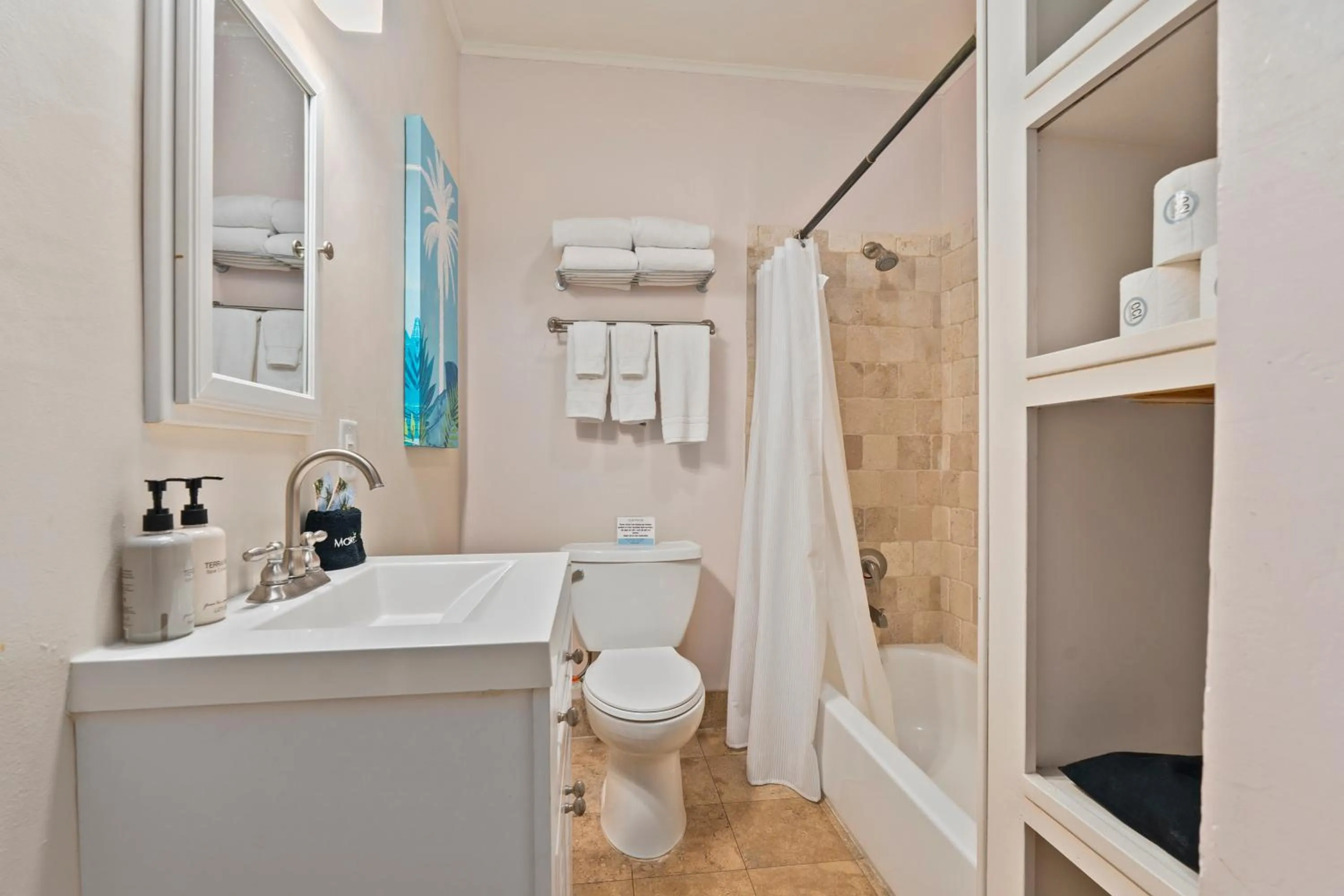 Shower in Old Colorado Inn