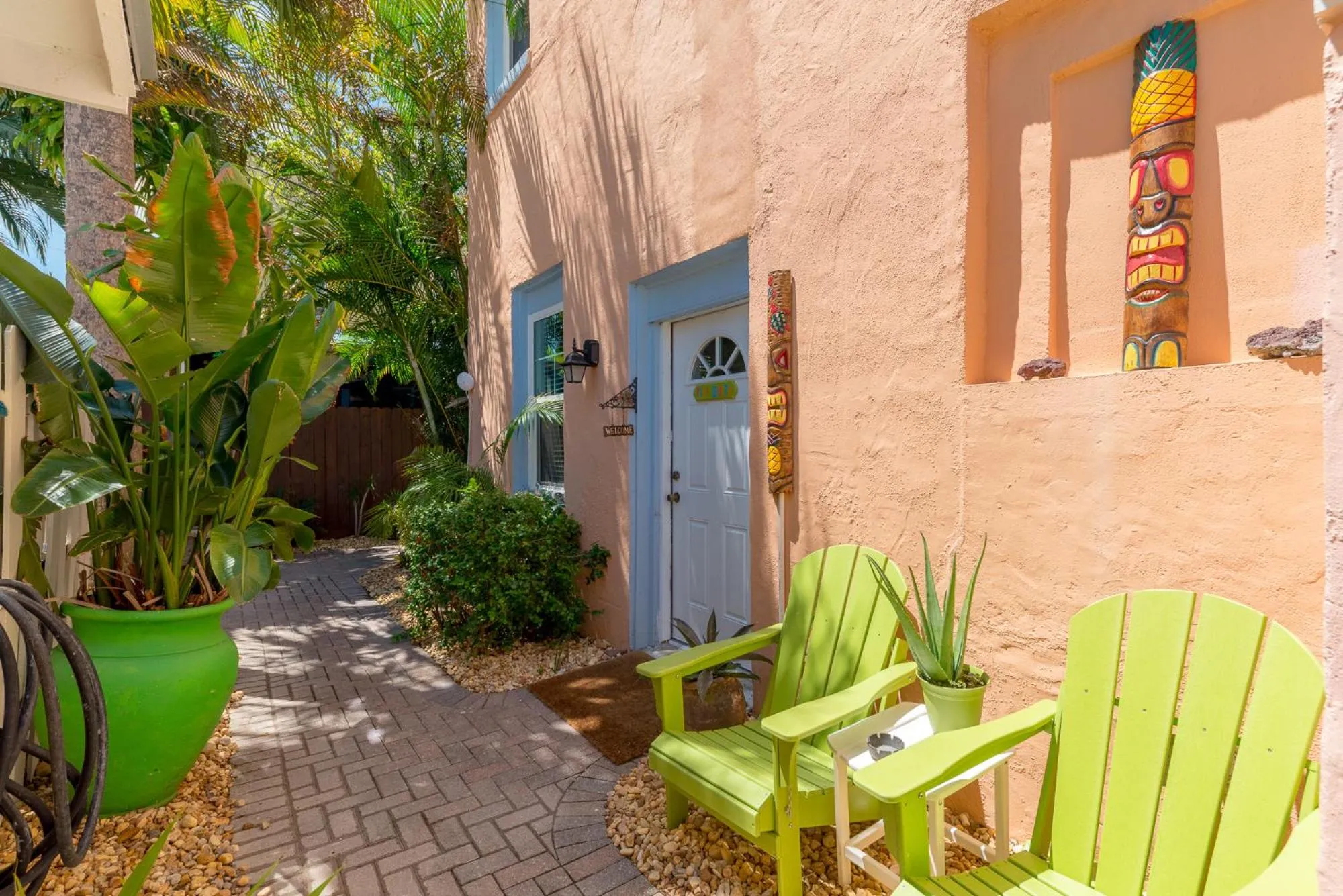 Property building in Old Colorado Inn